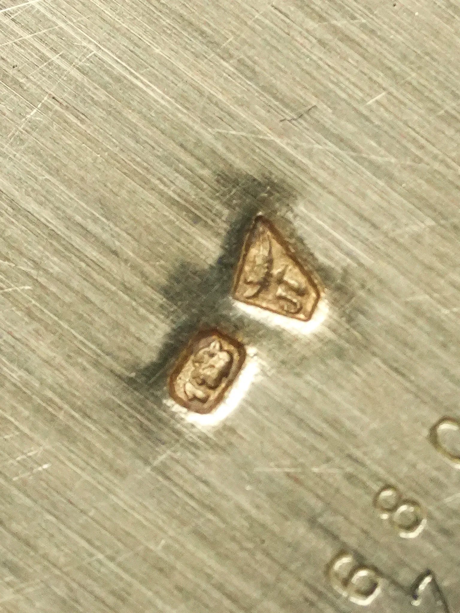 Baume & Mercier - 37059 Tank Or jaune 18k - boite - 1970s - Atelier Victor