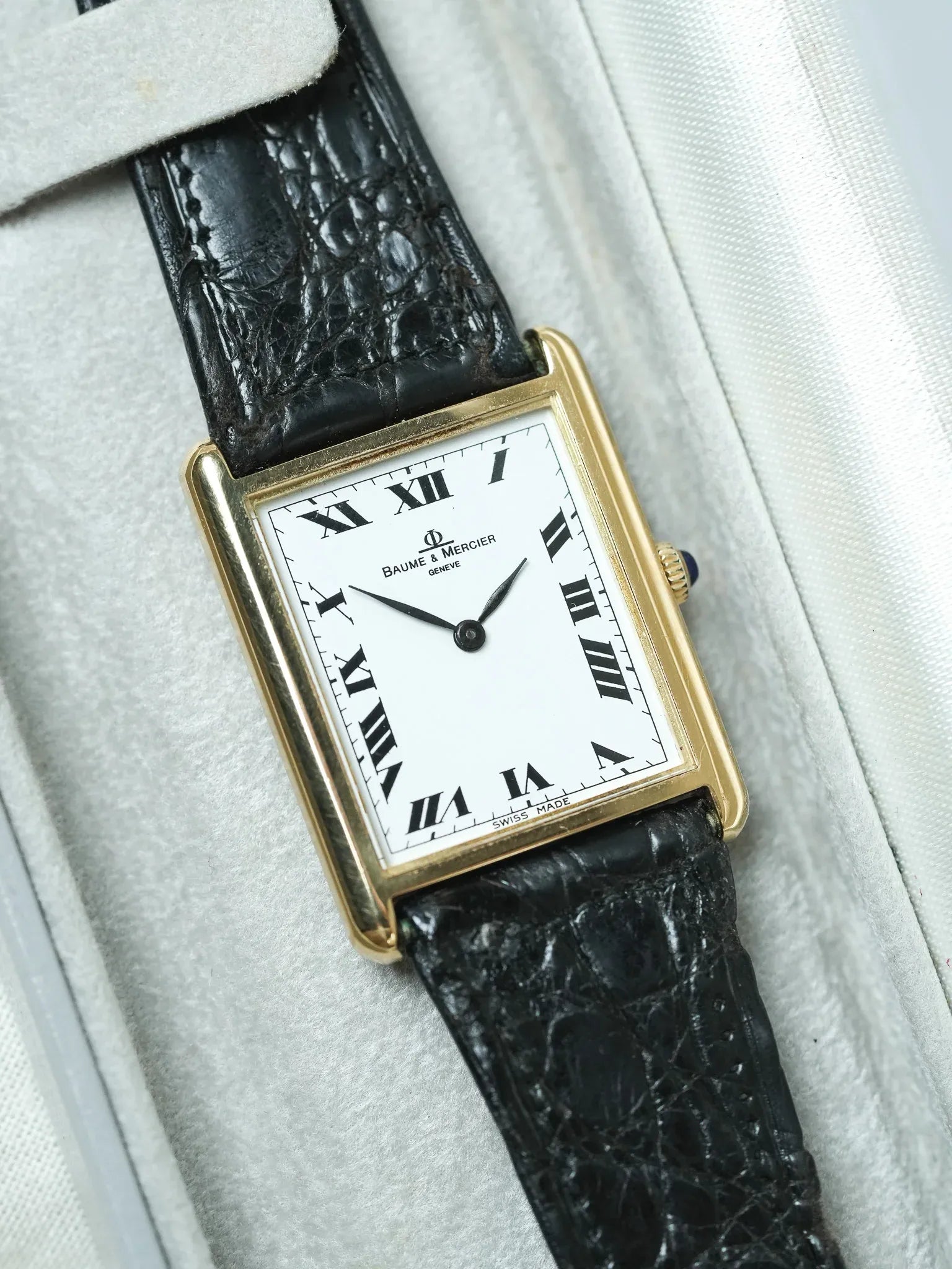 Baume & Mercier - 37059 Tank Or jaune 18k - boite - 1970s - Atelier Victor - Vintage  Shop