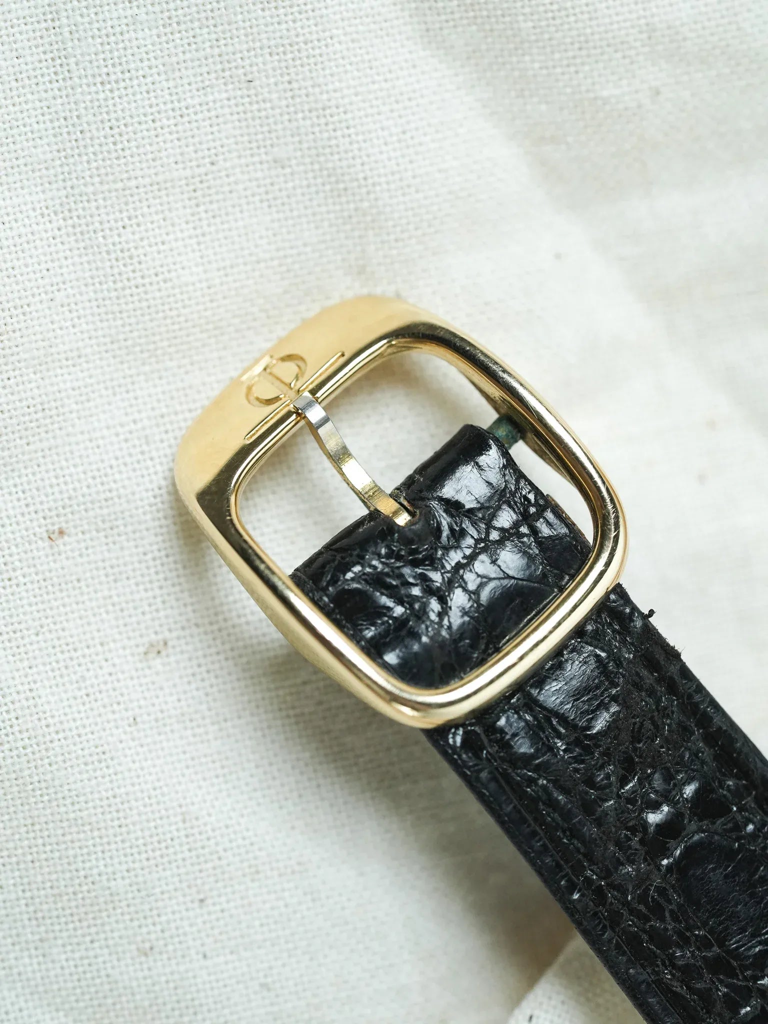 Baume & Mercier - 37059 Tank Or jaune 18k - boite - 1970s - Atelier Victor - Vintage  Shop