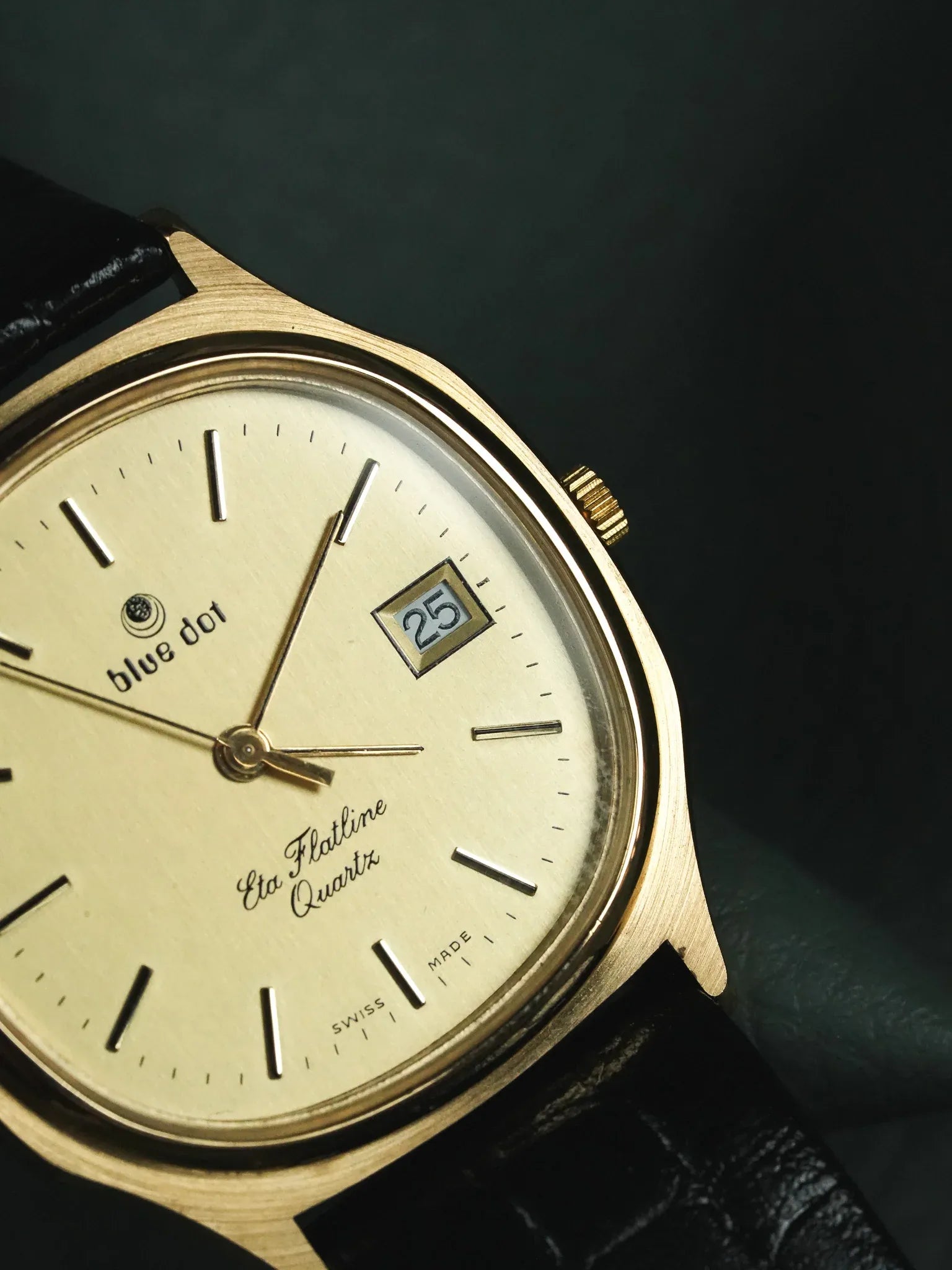 Blue Dot - Tonneau Or Eta Flatline Quartz - NOS - 1990s - Atelier Victor