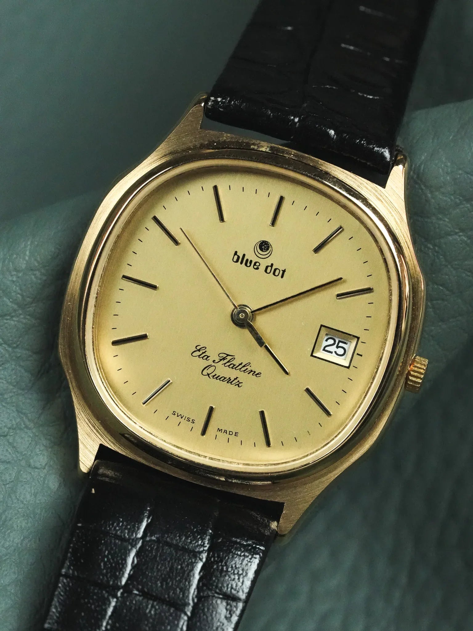 Blue Dot - Tonneau Or Eta Flatline Quartz - NOS - 1990s - Atelier Victor