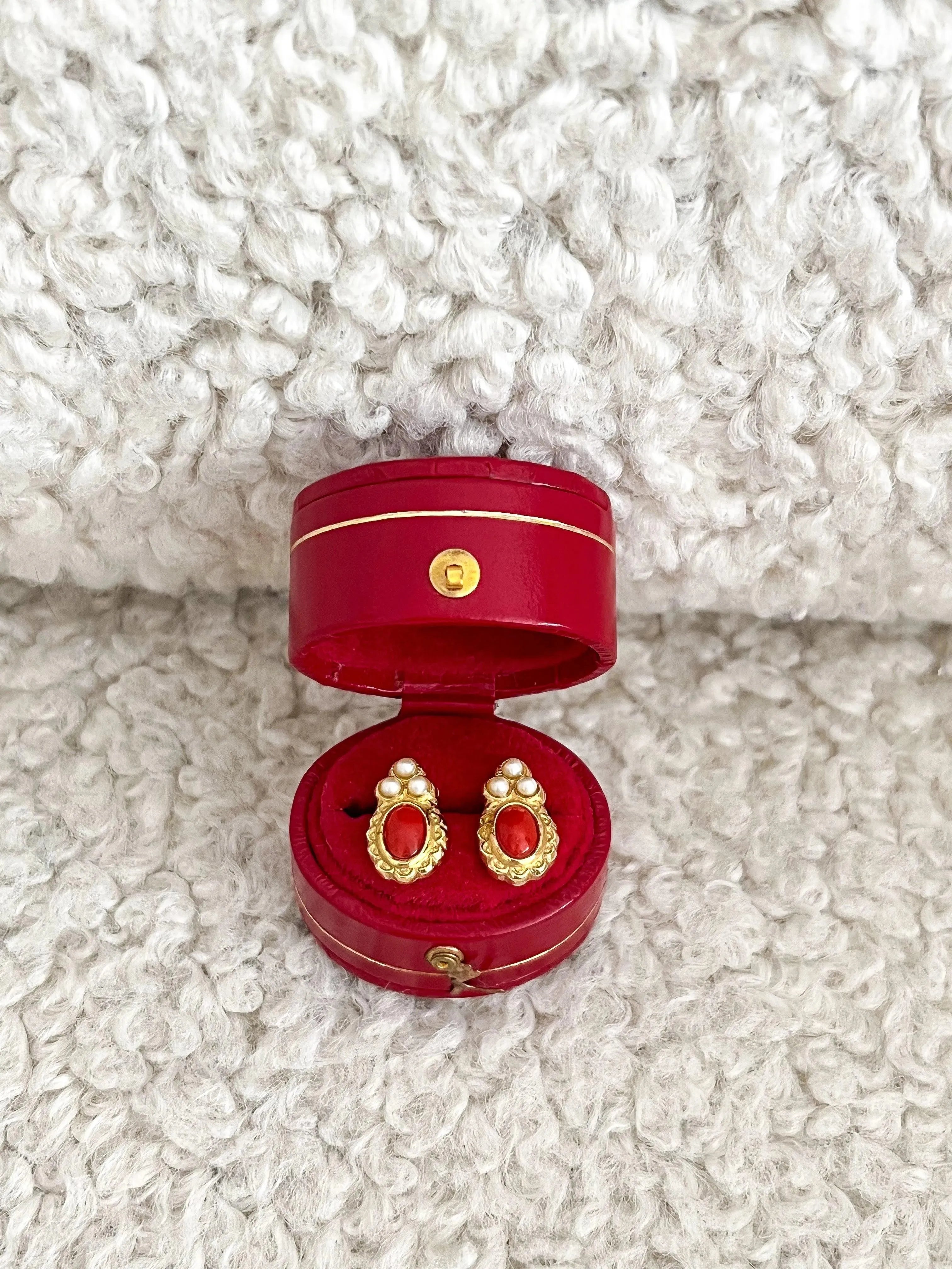 Boucles d’oreilles - Vermeil Corail Perles Naturelles - Atelier Victor Paris - Vintage Watch Shop Dubai