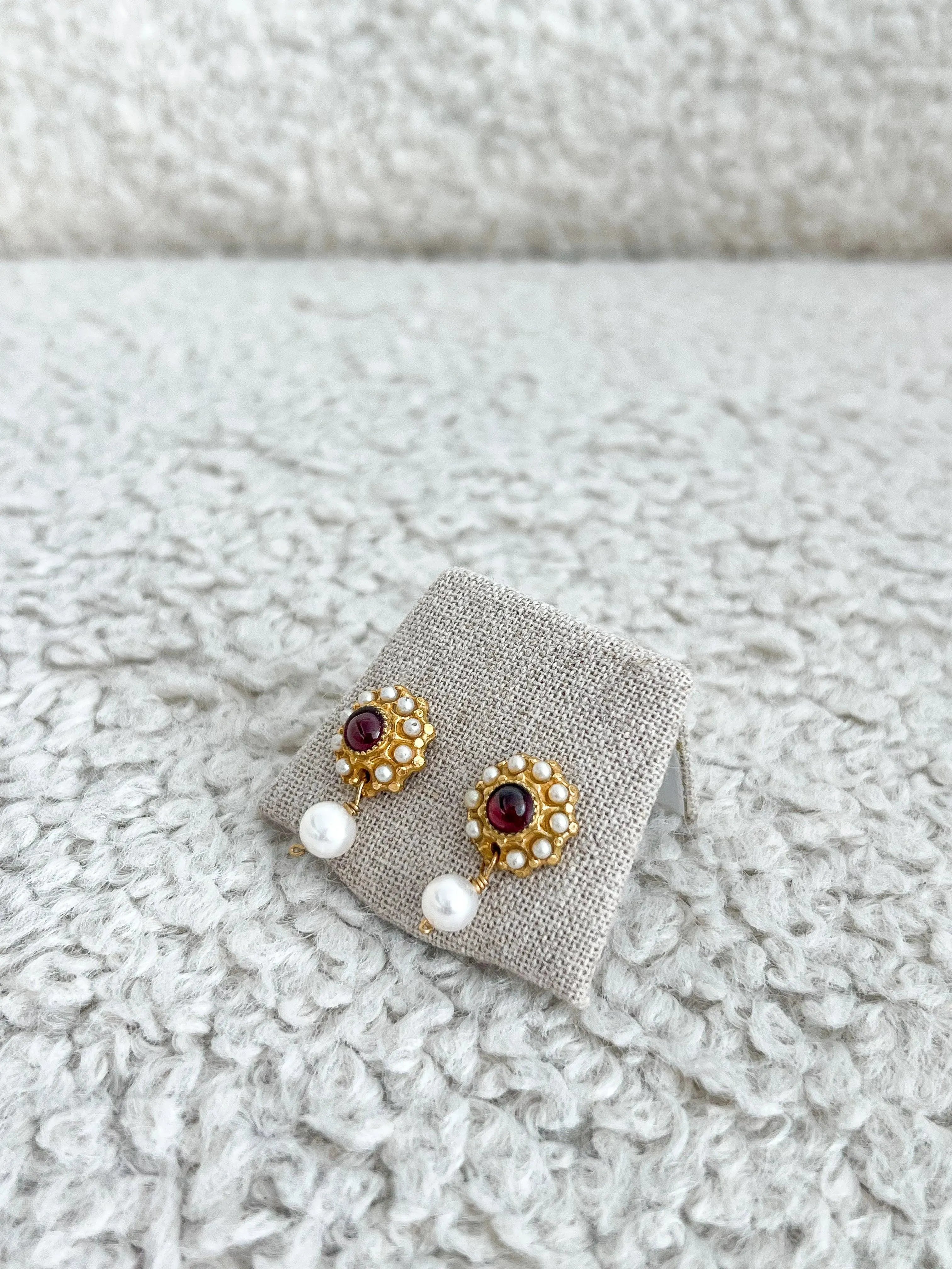 Boucles d’oreilles - Vermeil Grenat Perles Naturelles - Atelier Victor Paris - Vintage Watch Shop Dubai