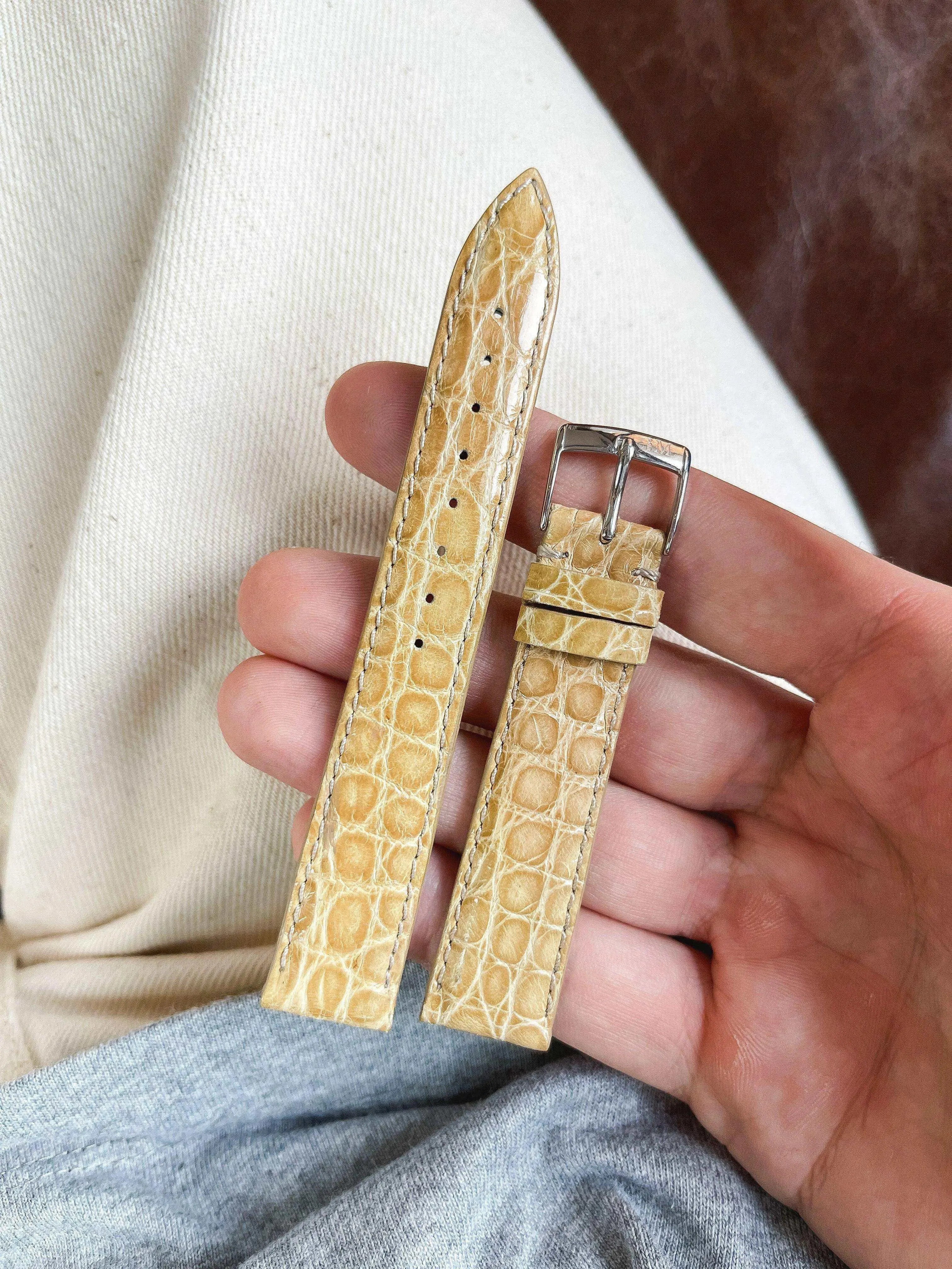 Bracelet de montre beige - Cuir Crocodile - Atelier Victor Paris - Vintage Watch Shop Dubai