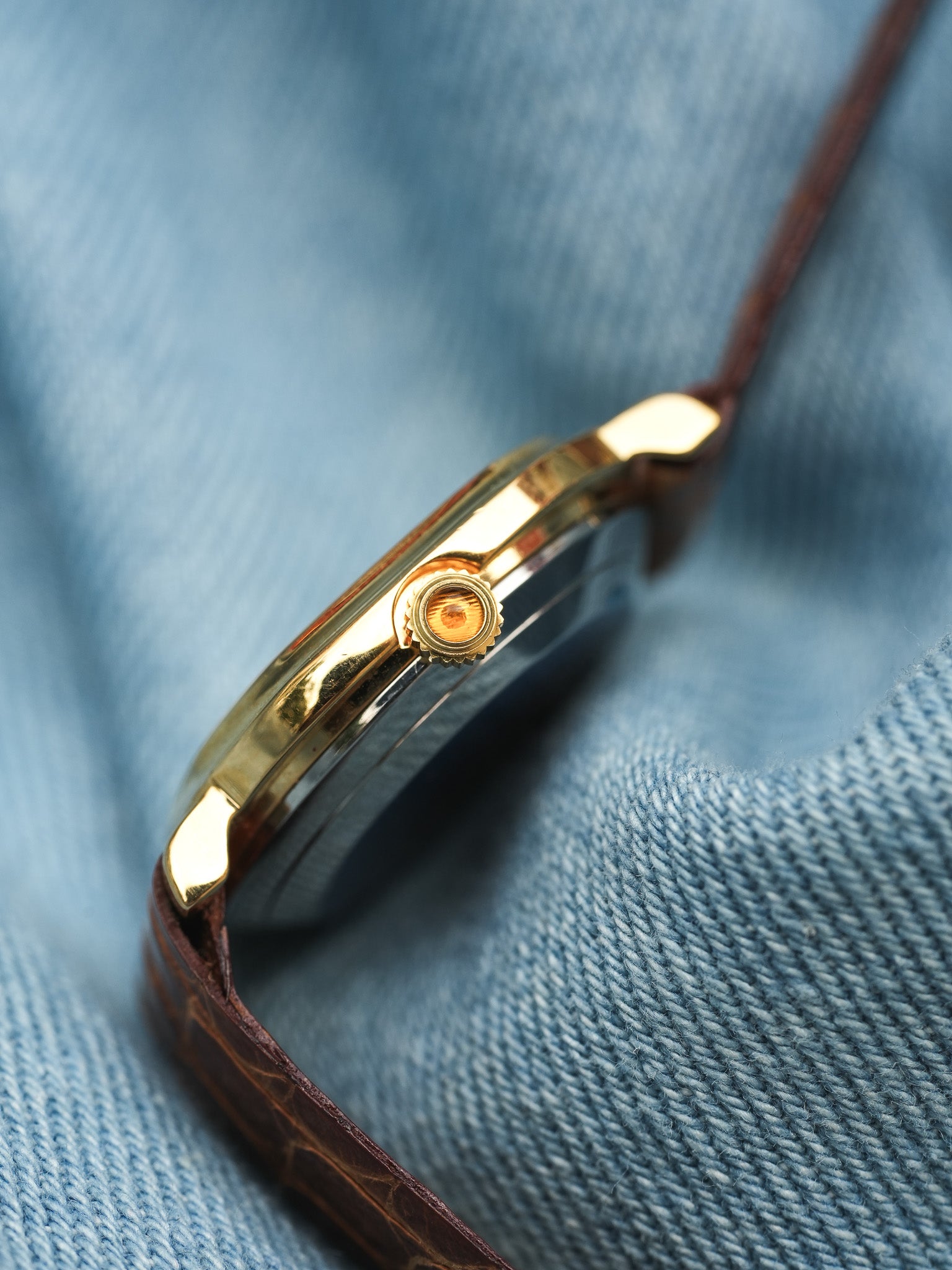 Breil - Mini Octogonale Or Cadran blanc Cabochon orange - NOS - 1980s - Atelier Victor Paris - Vintage Watch Shop Dubai