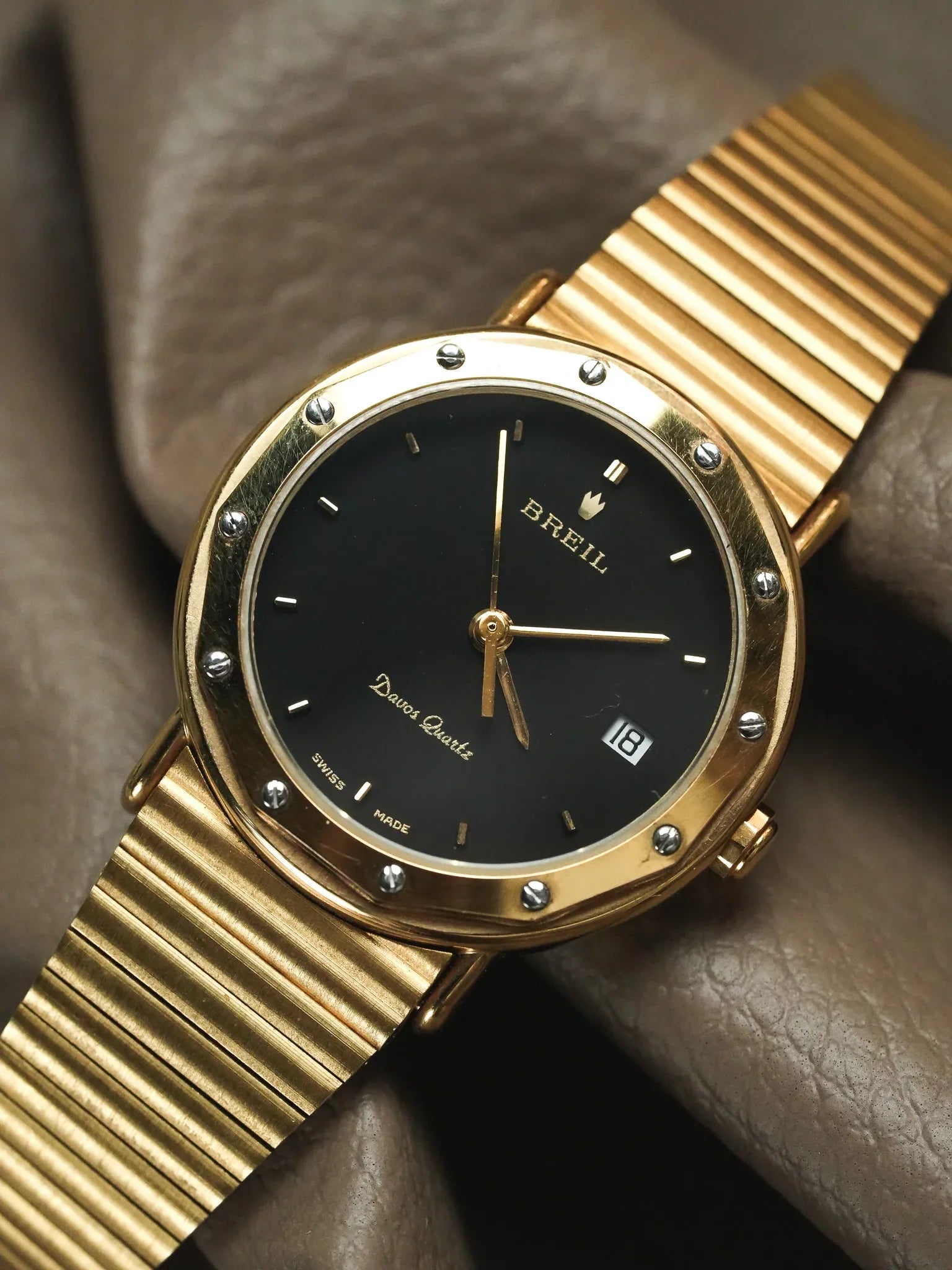 Breil - Or intégrale lunette vissée cadran noir - Neuve de stock - 1990s - Atelier Victor