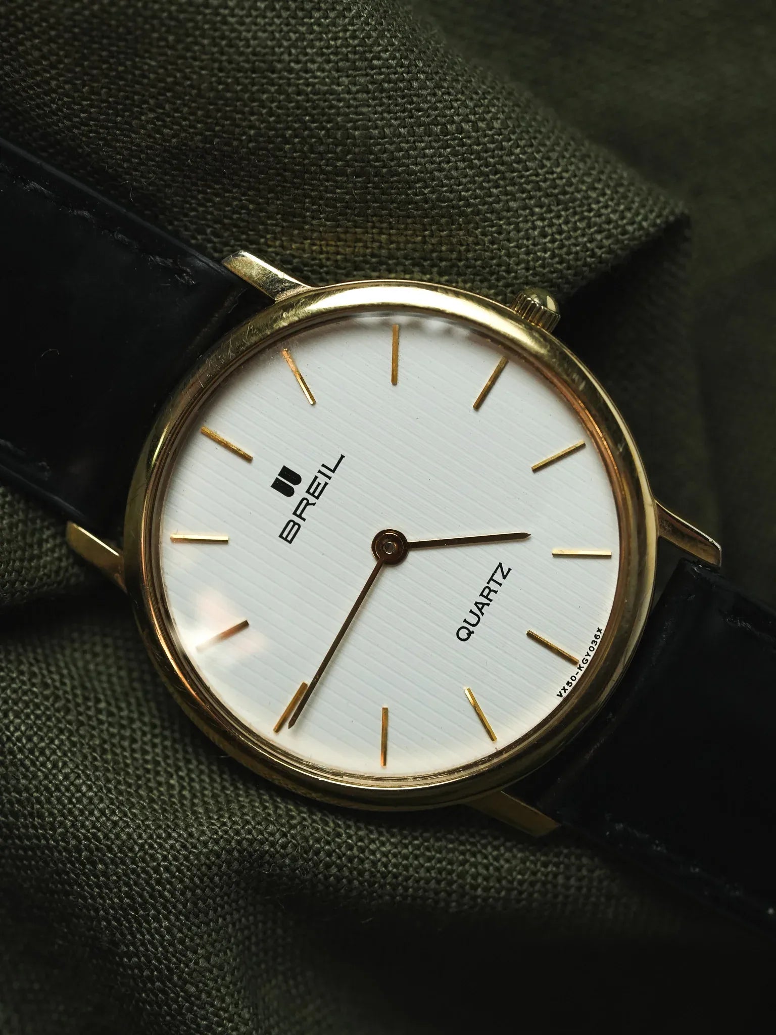 Breil - Ronde Or Tapisserie Blanc - 1990s - Atelier Victor - Vintage  Shop