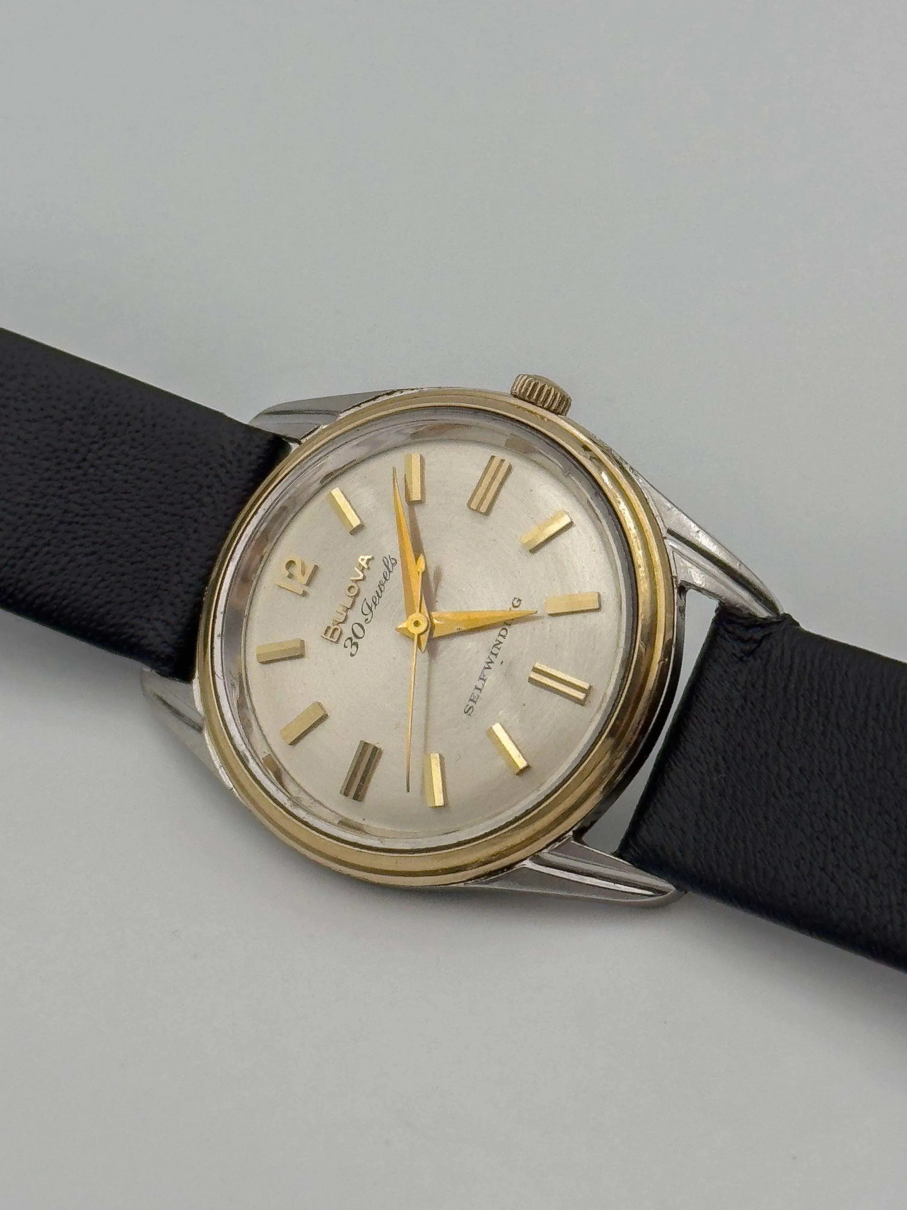 Bulova - Bicolor - 1963 - Atelier Victor - Vintage  Shop