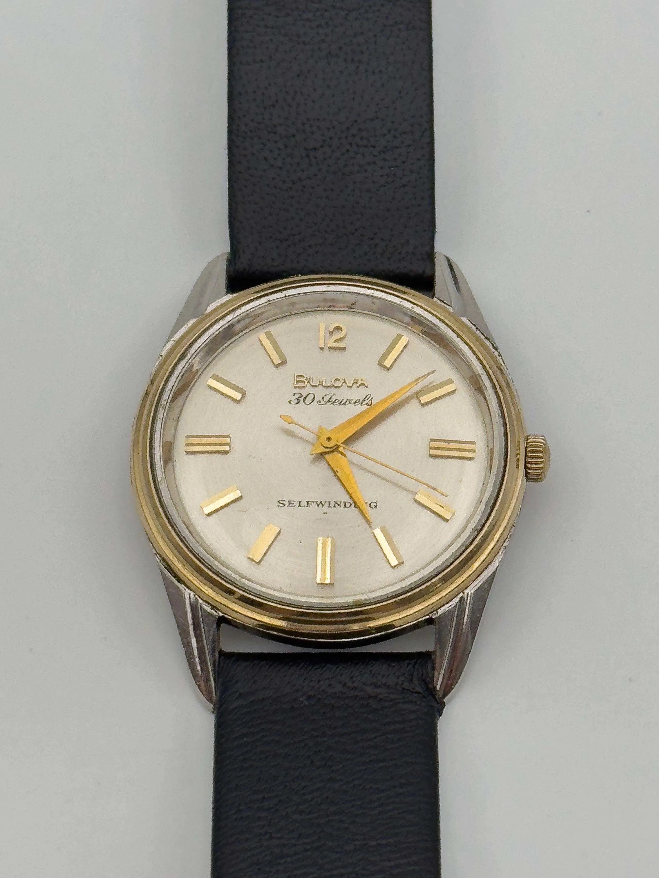 Bulova - Bicolor - 1963 - Atelier Victor - Vintage Watch Shop