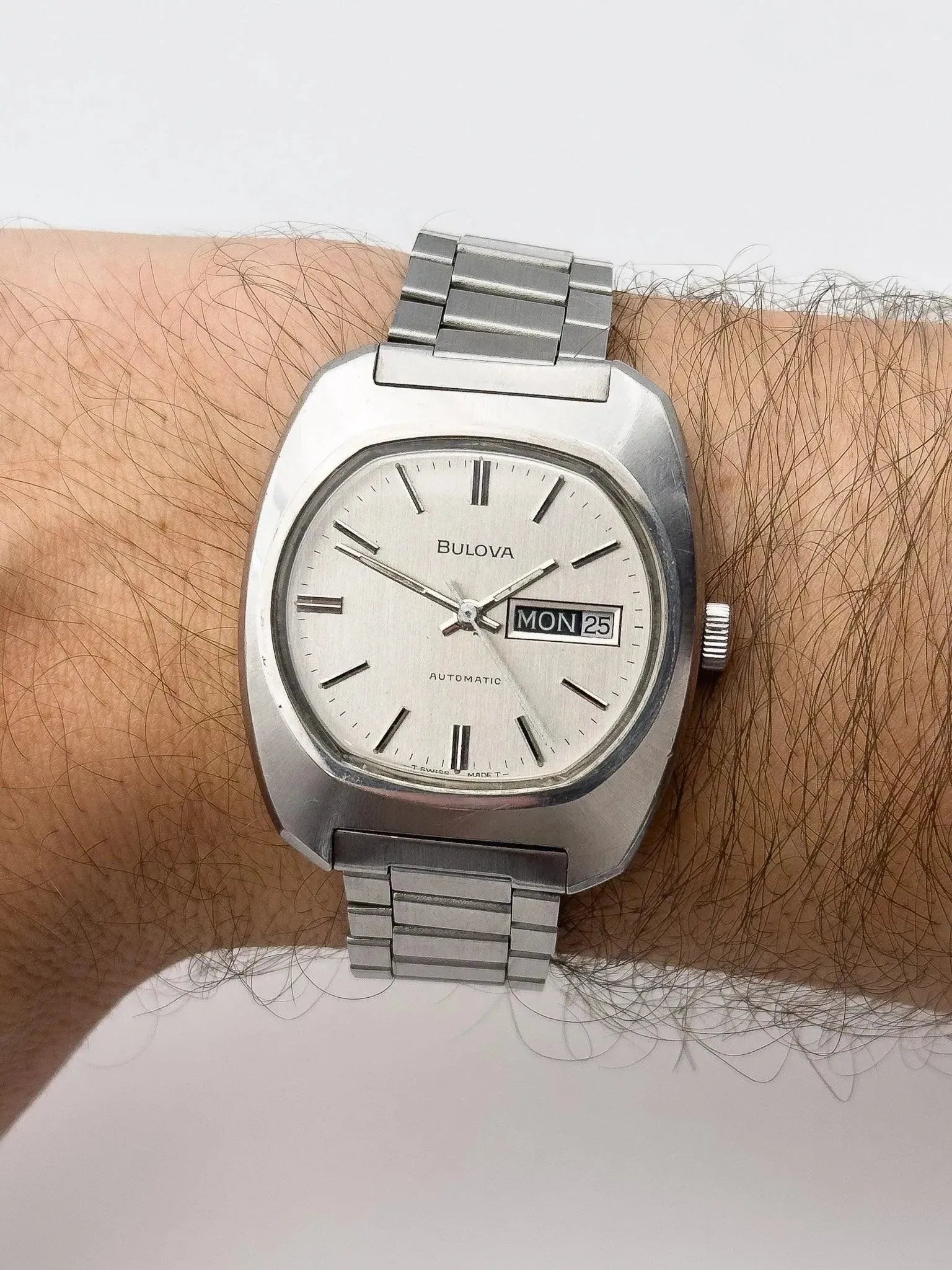 Bulova - Boitier TV Automatique Acier - 1980s - Atelier Victor