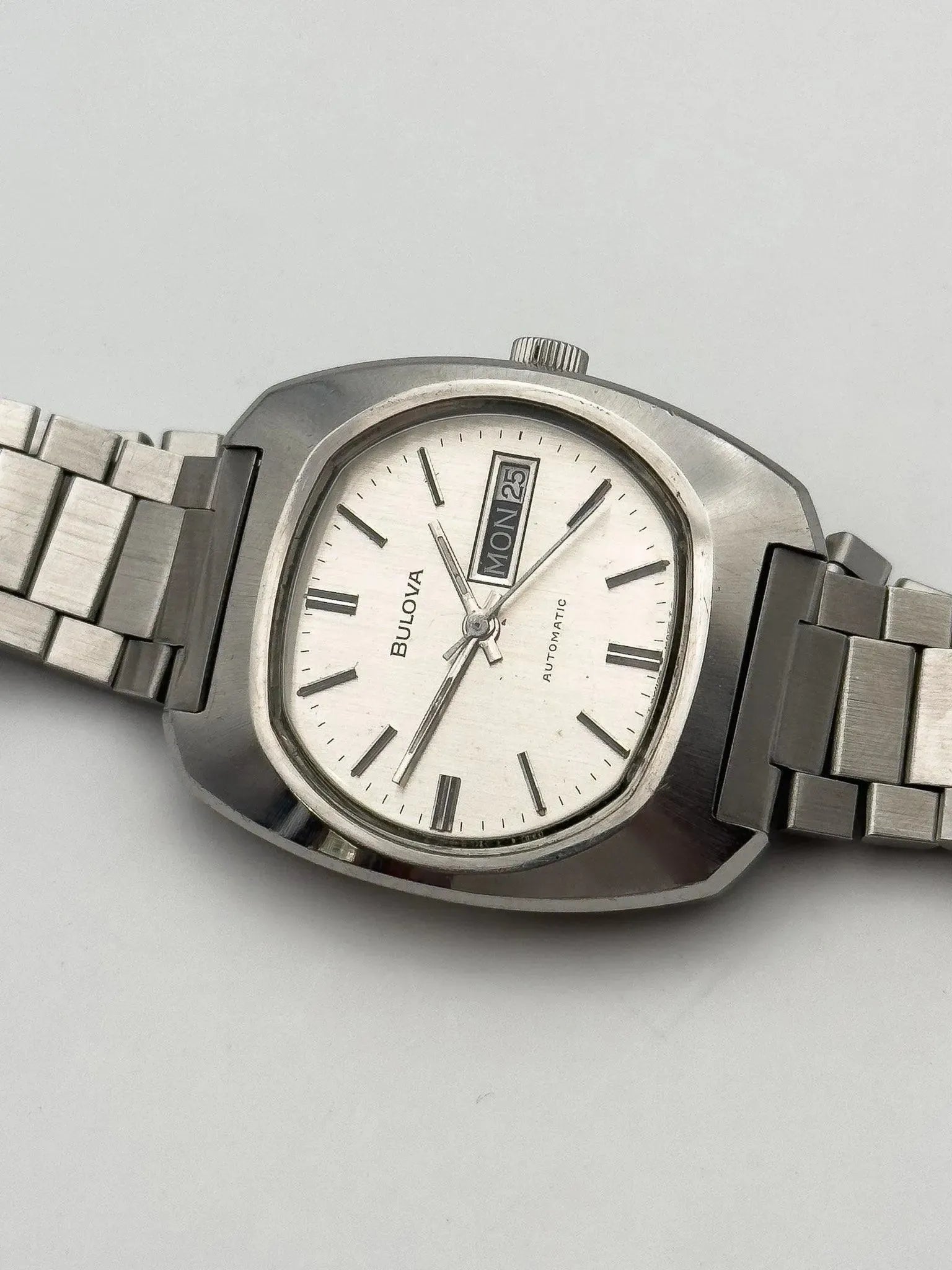Bulova - Boitier TV Automatique Acier - 1980s - Atelier Victor - Vintage  Shop