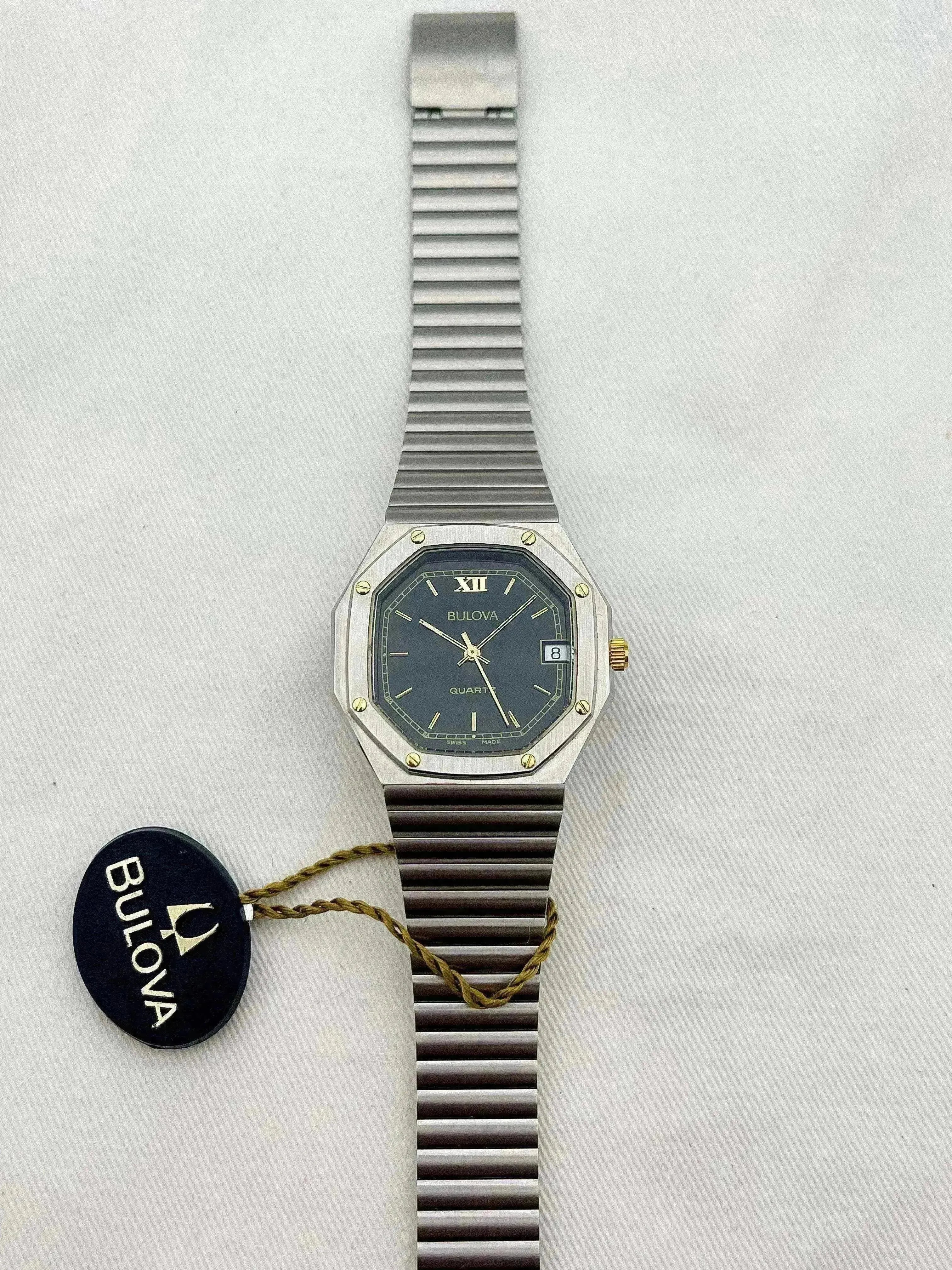 Bulova - Noir Royal NOS - 1980s - Atelier Victor