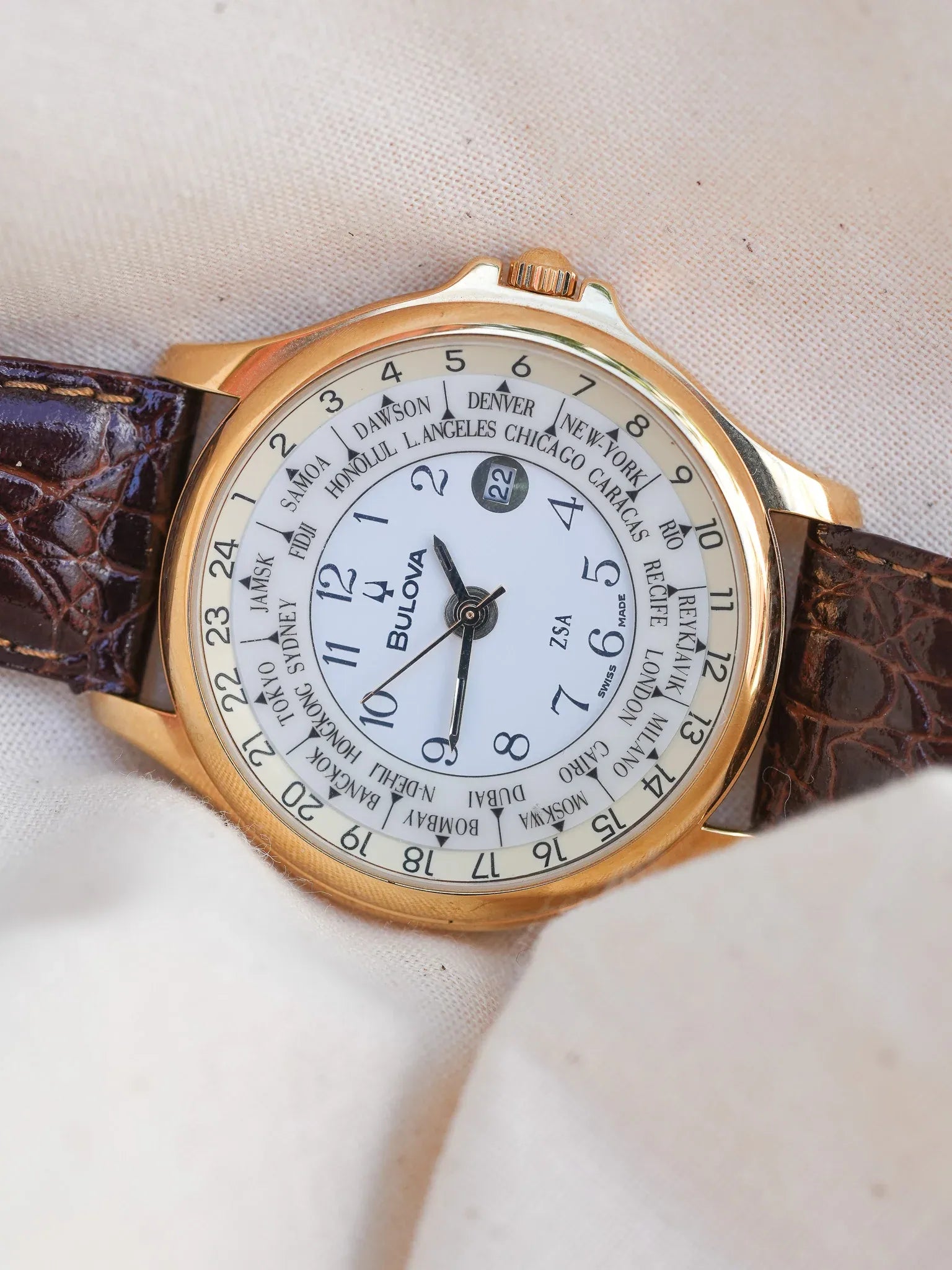 Bulova - Tour du Monde Date Or - boîte & papier - 1990s - Atelier Victor