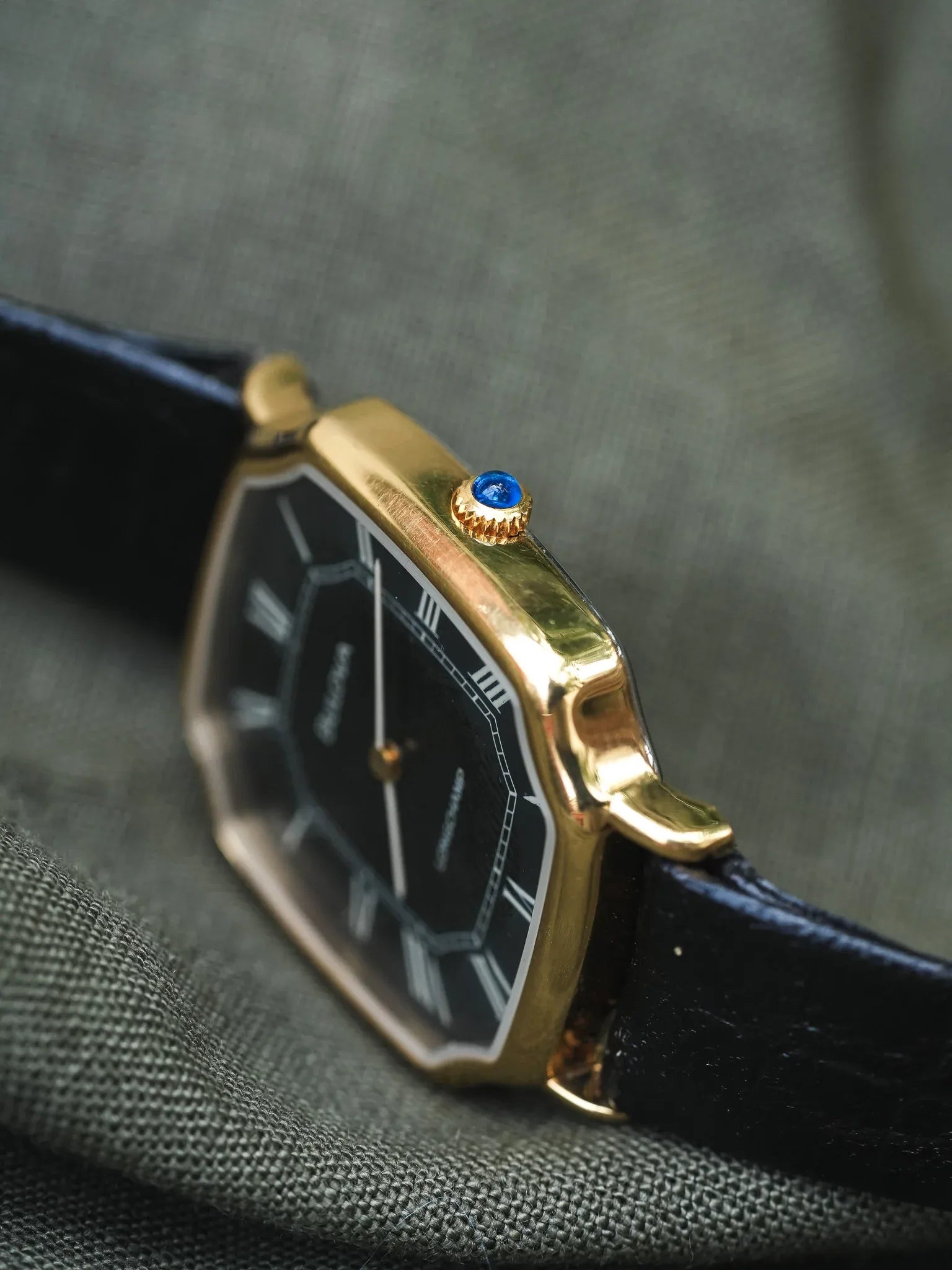 Bulova x Longchamp - Octogonale Noir Plaqué or - NOS - 1970s - Atelier Victor