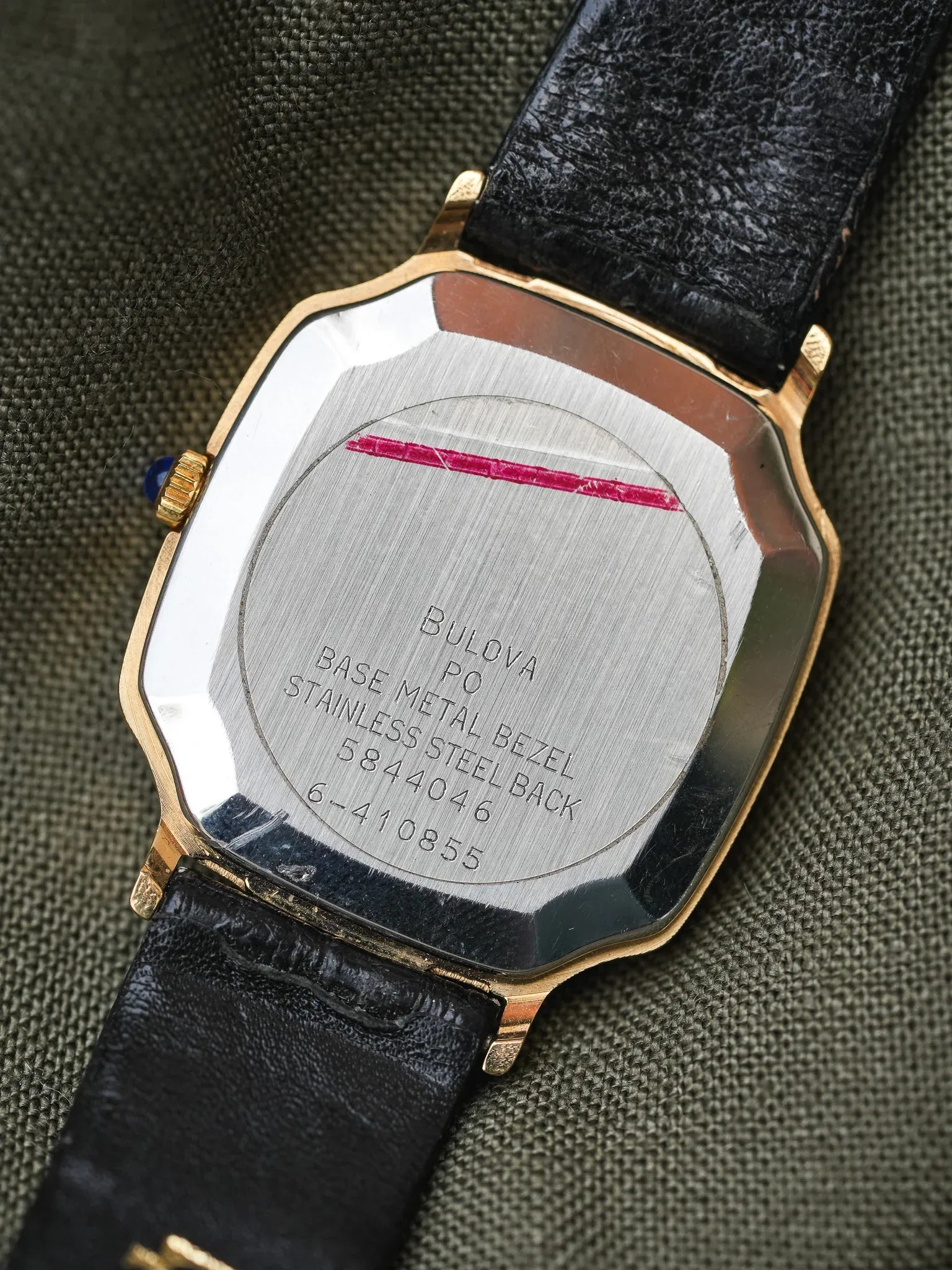 Bulova x Longchamp - Octogonale Noir Plaqué or - NOS - 1970s - Atelier Victor