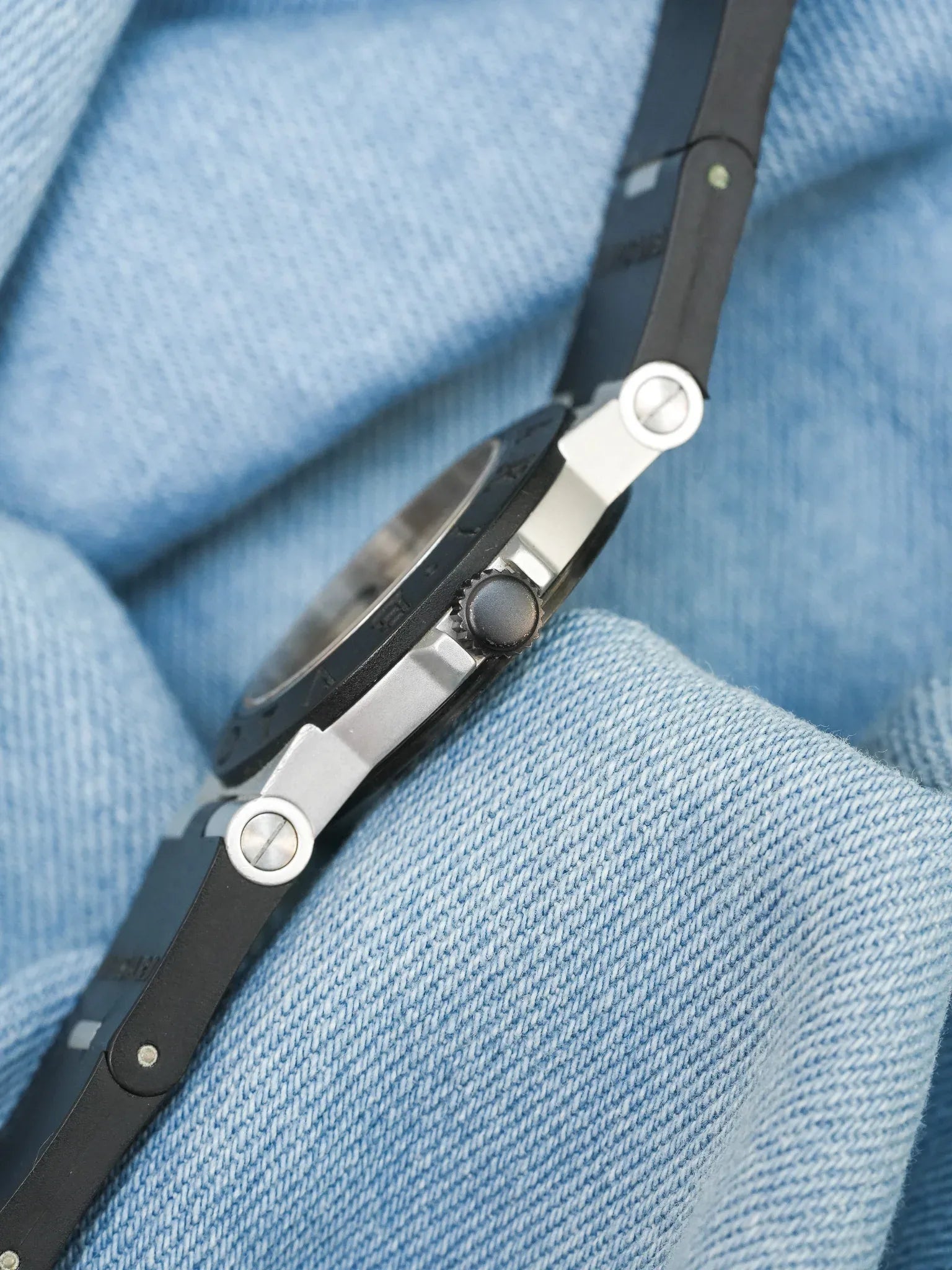 Bvlgari - Aluminum 29mm Crème Caoutchouc noir - 1990s - Atelier Victor