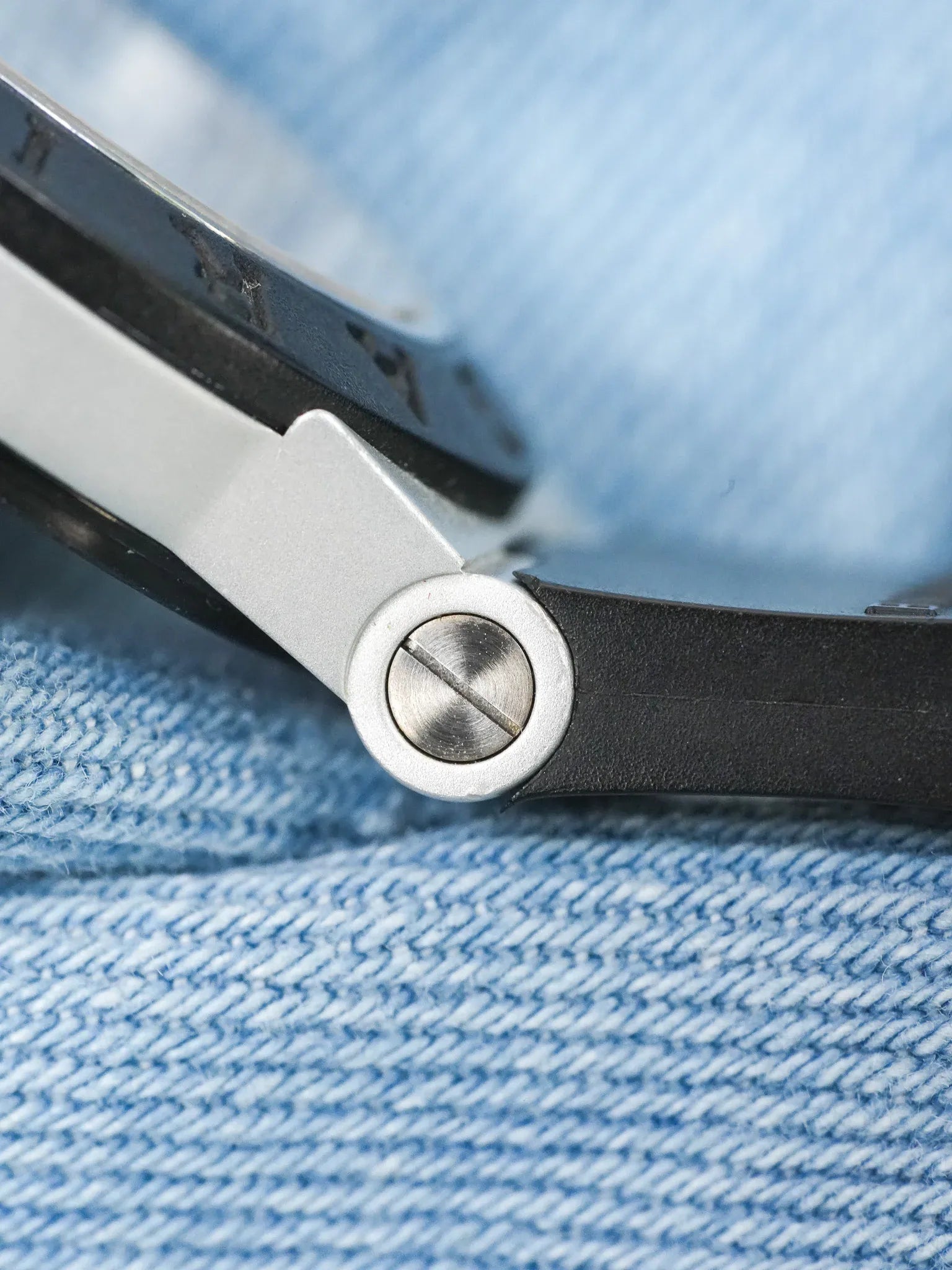 Bvlgari - Aluminum 29mm Crème Caoutchouc noir - 1990s - Atelier Victor