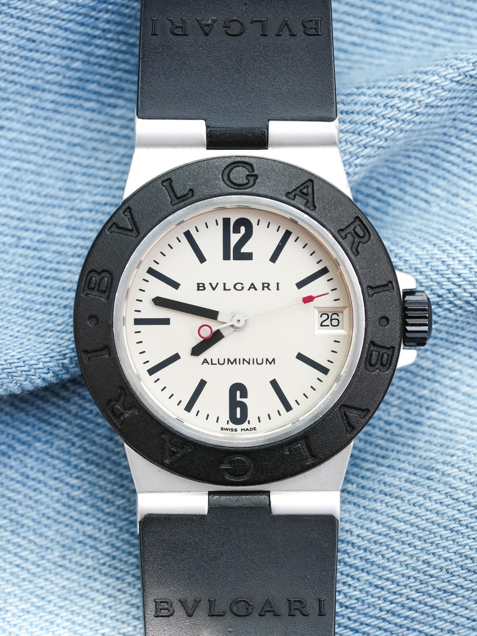 Bvlgari - Aluminum 29mm Crème Caoutchouc noir - 1990s - Atelier Victor - Vintage  Shop