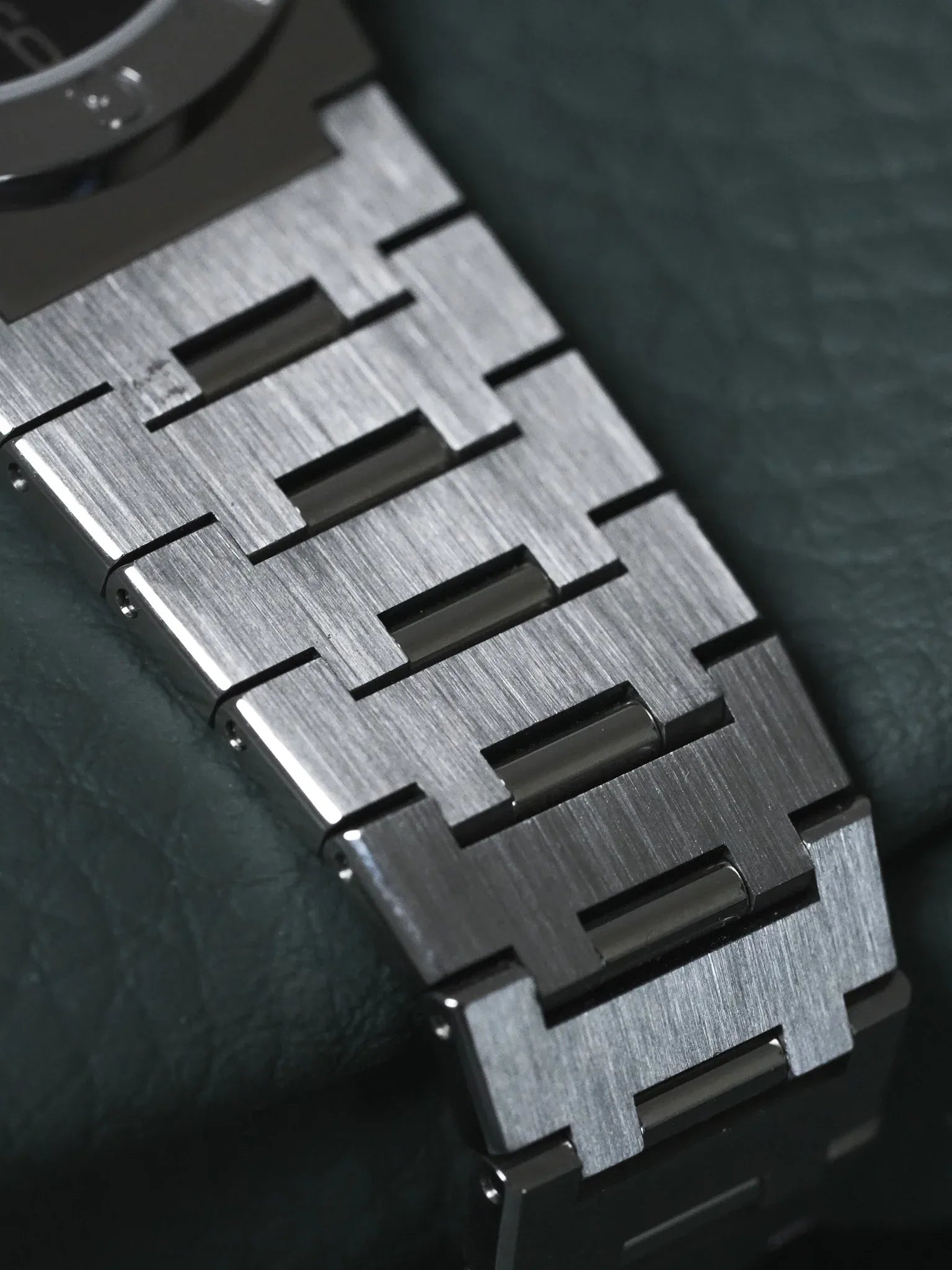 Bvlgari - BB30SS Acier Cadran noir - 2000s - Atelier Victor