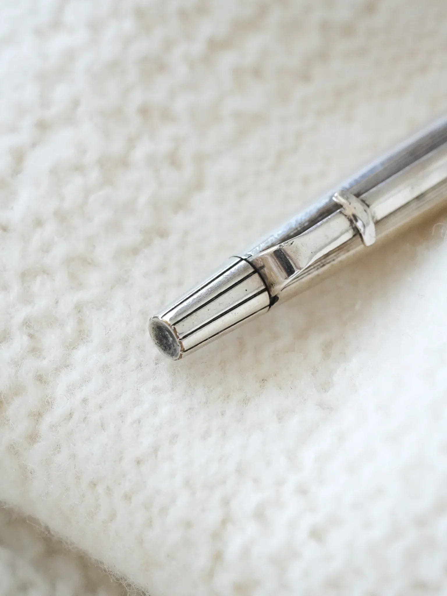 Caran d'ache - Stylo bille MADISON Luxe plaqué argent - 1990s - Atelier Victor - Vintage  Shop