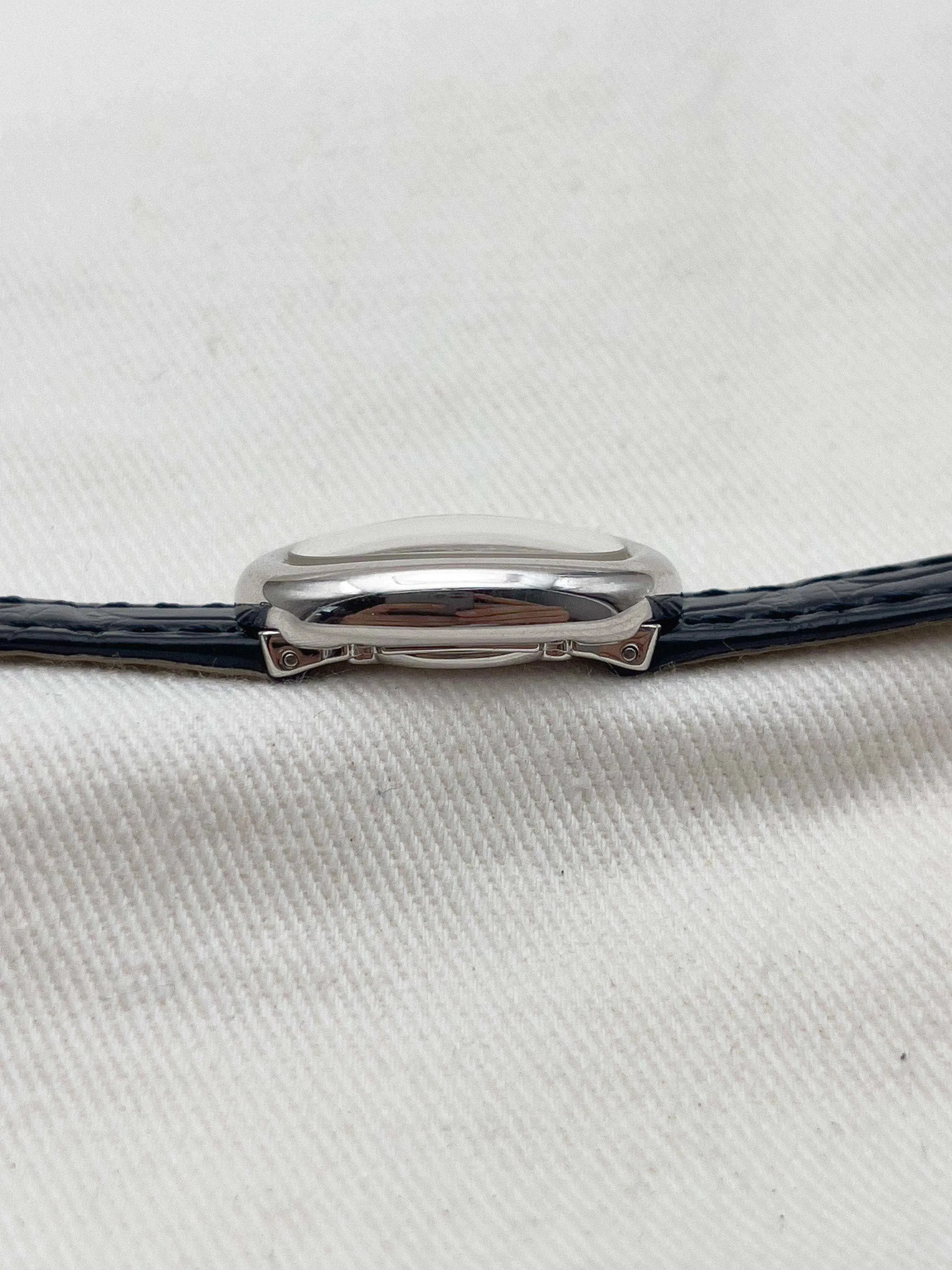 Cartier - Baignoire mini or blanc 18k quartz - 1990s - Atelier Victor - Vintage  Shop