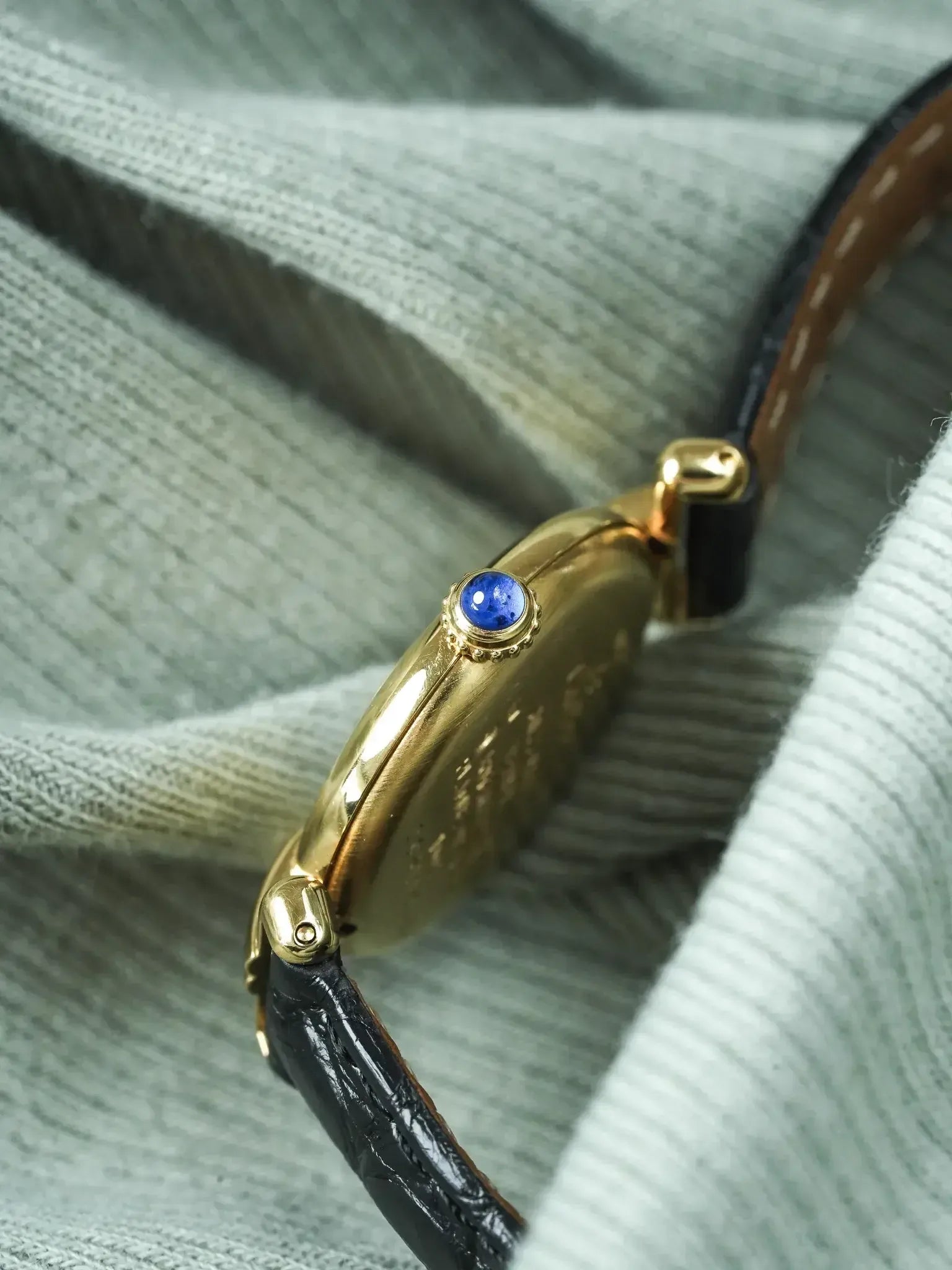 Cartier - 红宝石斗兽场 白色表盘 折叠扣 - 1990s 