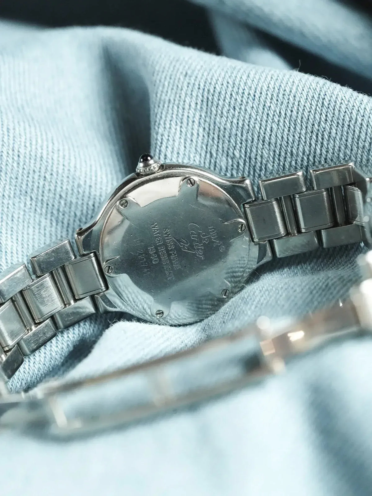 ظهر علبة فولاذي منقوش - ساعة Cartier Must 21 1340 فينتاج - Atelier Victor