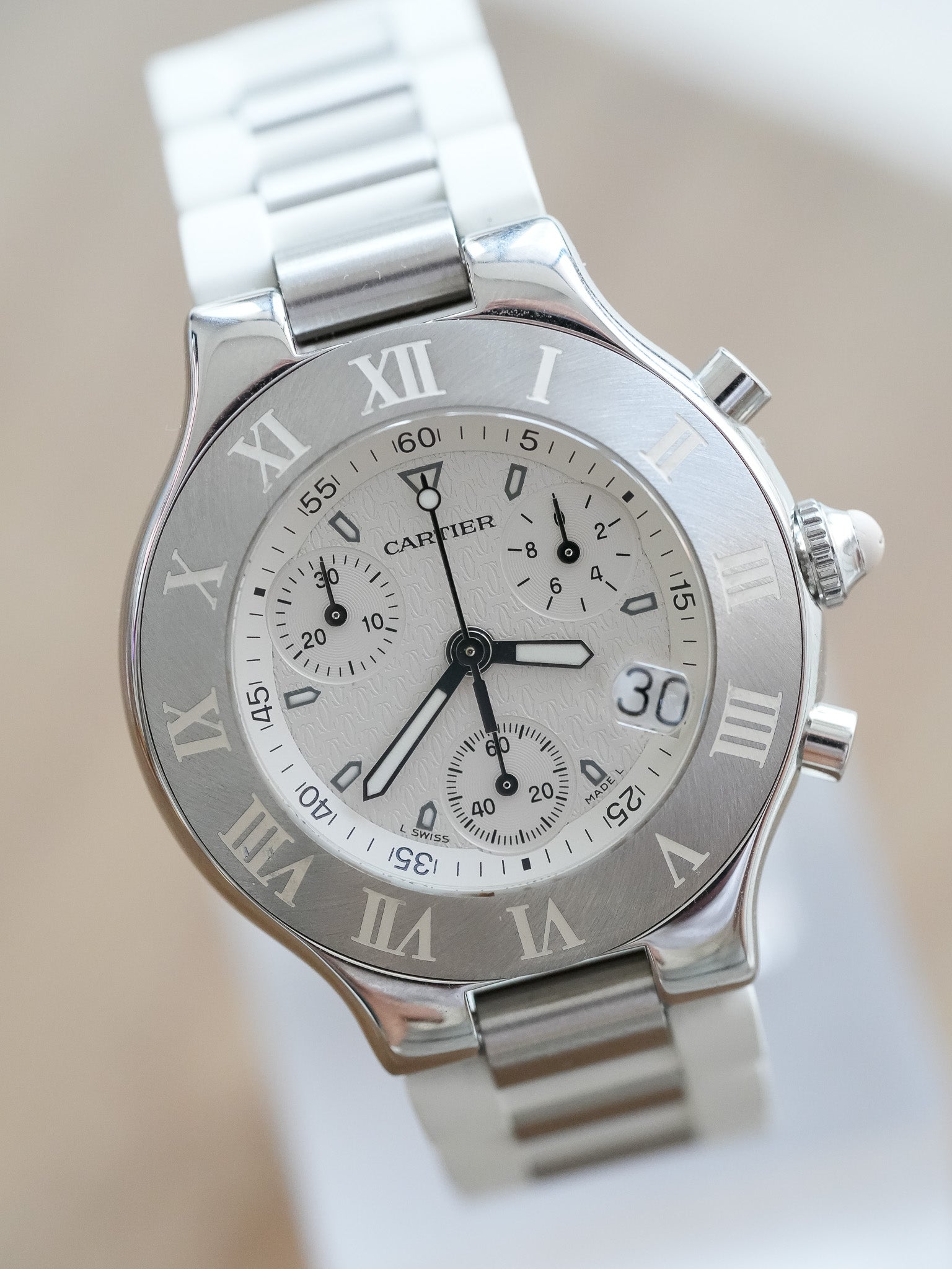 Cartier - Must Chronographe Blanc - 1990s - Atelier Victor Paris - Vintage Watch Shop Dubai