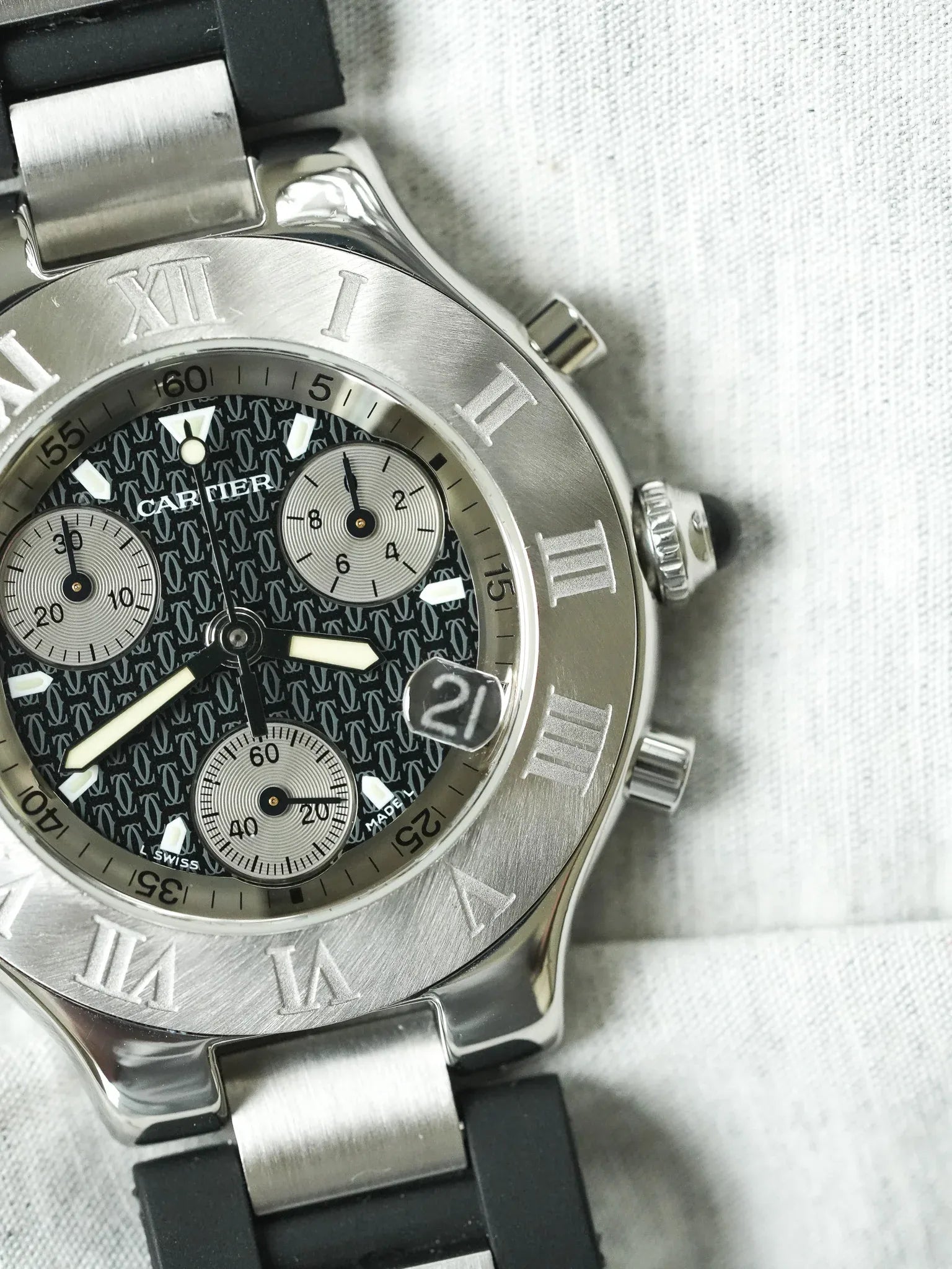 Cartier - Must Chronographe Noir 2424 - papier - 2003 - Atelier Victor