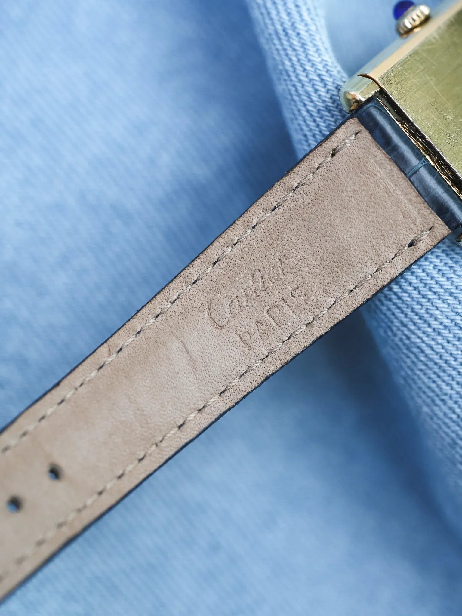 Cartier - Must de Cartier Tank 23x30 Première Génération Electroplaqué 18K - 1970s - Atelier Victor - Vintage  Shop