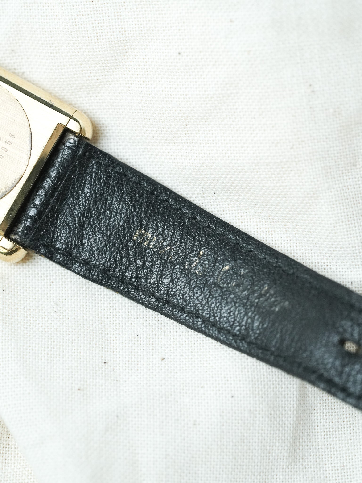 Cartier - Must de Cartier Tank 23x30 Vermeil Cadran Noir laqué - 1980s - Atelier Victor - Vintage  Shop