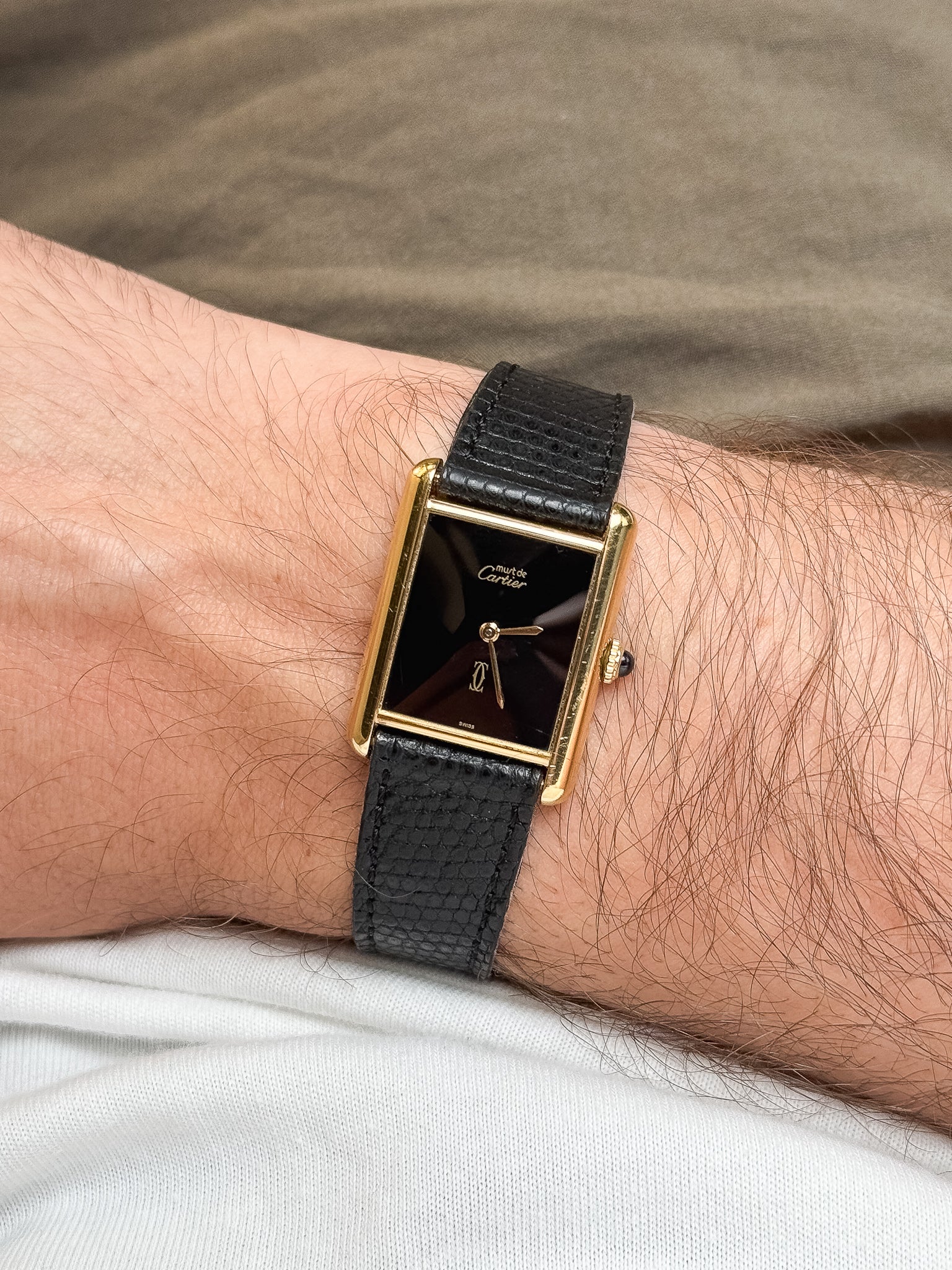 Cartier - Must de Cartier Tank 23x30 Vermeil Cadran Noir laqué - 1980s - Atelier Victor - Vintage Watch Shop