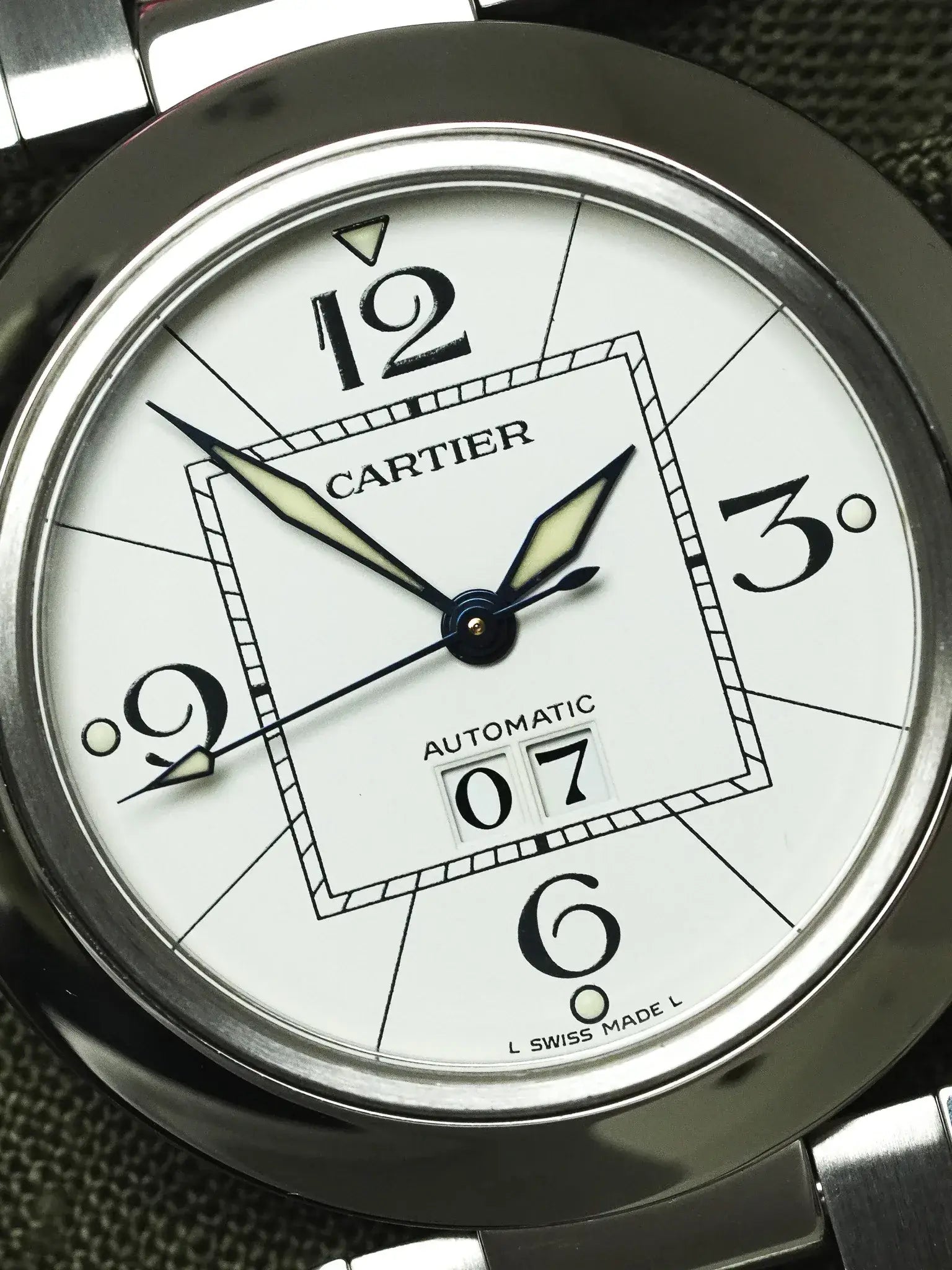 Cartier - Pasha 2475 Grande Date Blanc Acier 35mm - 2000s - Atelier Victor