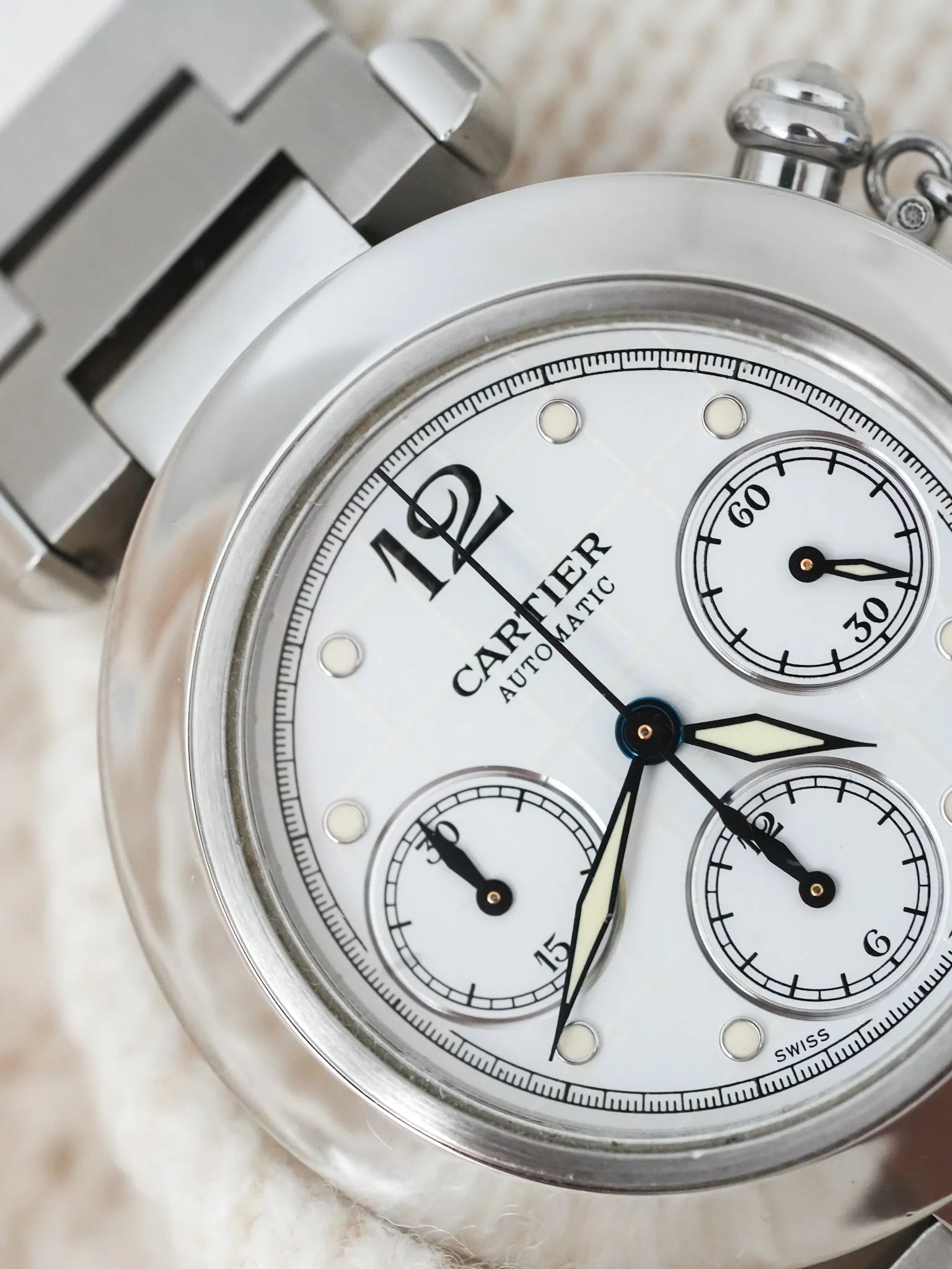 Cartier - Pasha Chronographe Blanc Quadrillé - 2000s - Atelier Victor Paris - Vintage Watch Shop Dubai