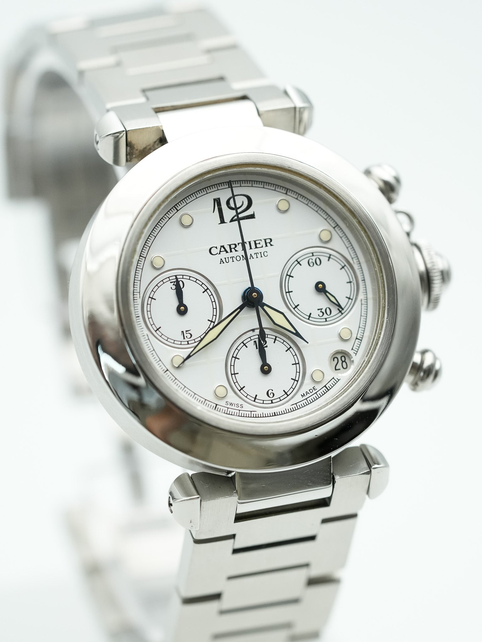 Cartier - Pasha Chronographe Blanc Quadrillé - 2000s - Atelier Victor Paris - Vintage Watch Shop Dubai