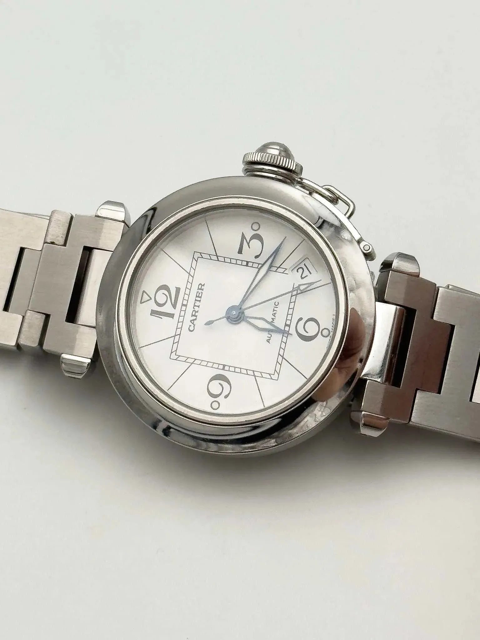 Cartier - Pasha Date cadran blanc - full set - 2009 - Atelier Victor Paris - Vintage Watch Shop Dubai