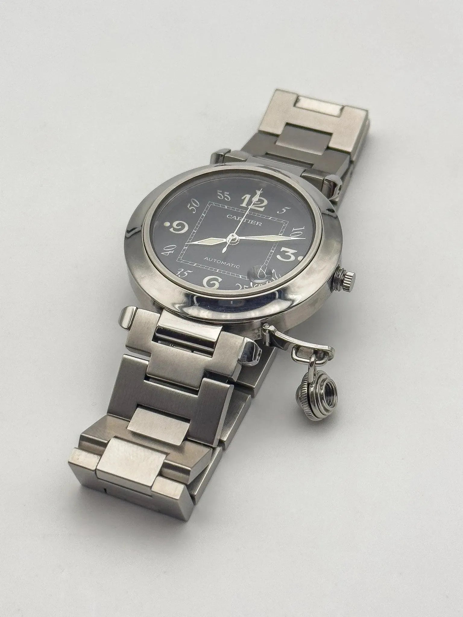 Cartier - Pasha Date Noir - 2000s - Atelier Victor Paris - Vintage Watch Shop Dubai