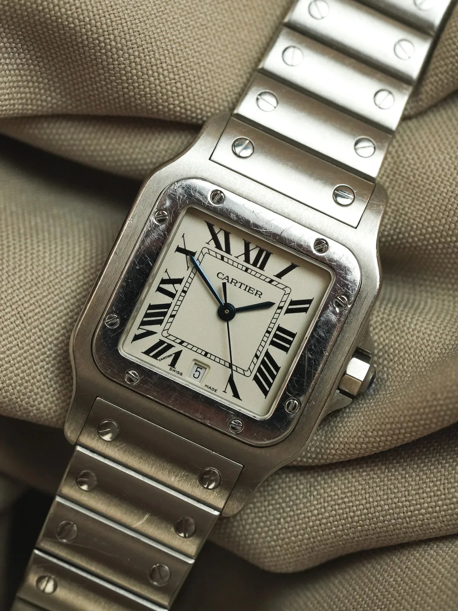 カルティエ Cartier Santos 1564 – Black Roman Dial