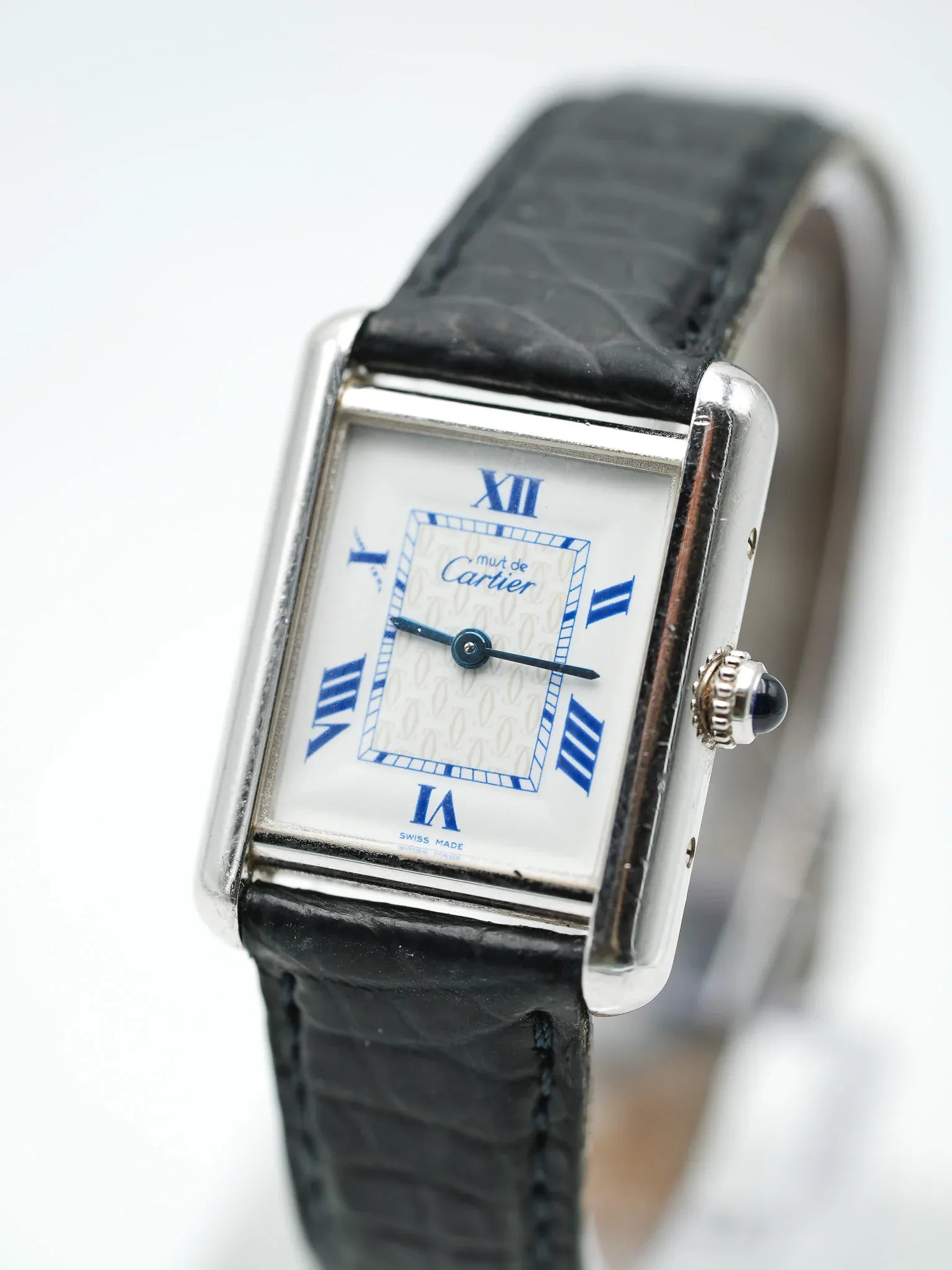 Cartier - Tank Must SM 2416 en argent massif index bleu - 1990s - Atelier Victor - Vintage  Shop