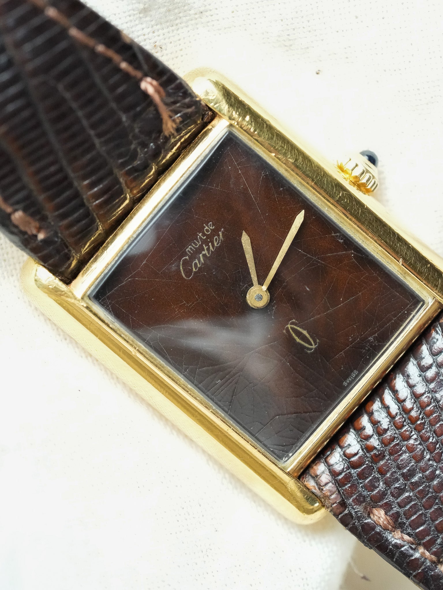 Cartier - Tank Must Vermeil Cadran "Boisé" Spider Medium - 1980s - Atelier Victor - Vintage  Shop