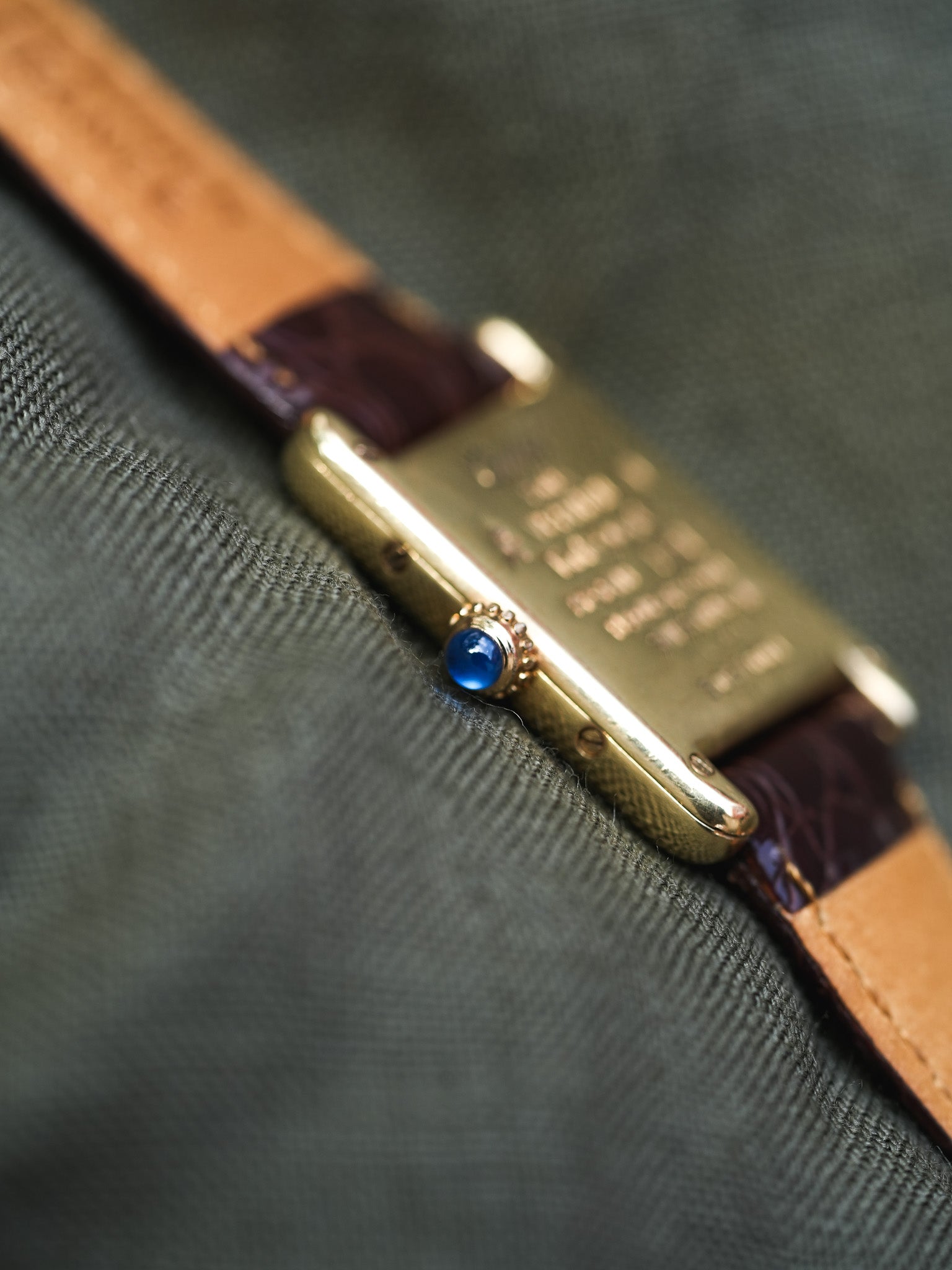 Cartier - Tank Must Vermeil Cadran Jaune Patine Petit modèle quartz - 1980s - Atelier Victor - Vintage  Shop