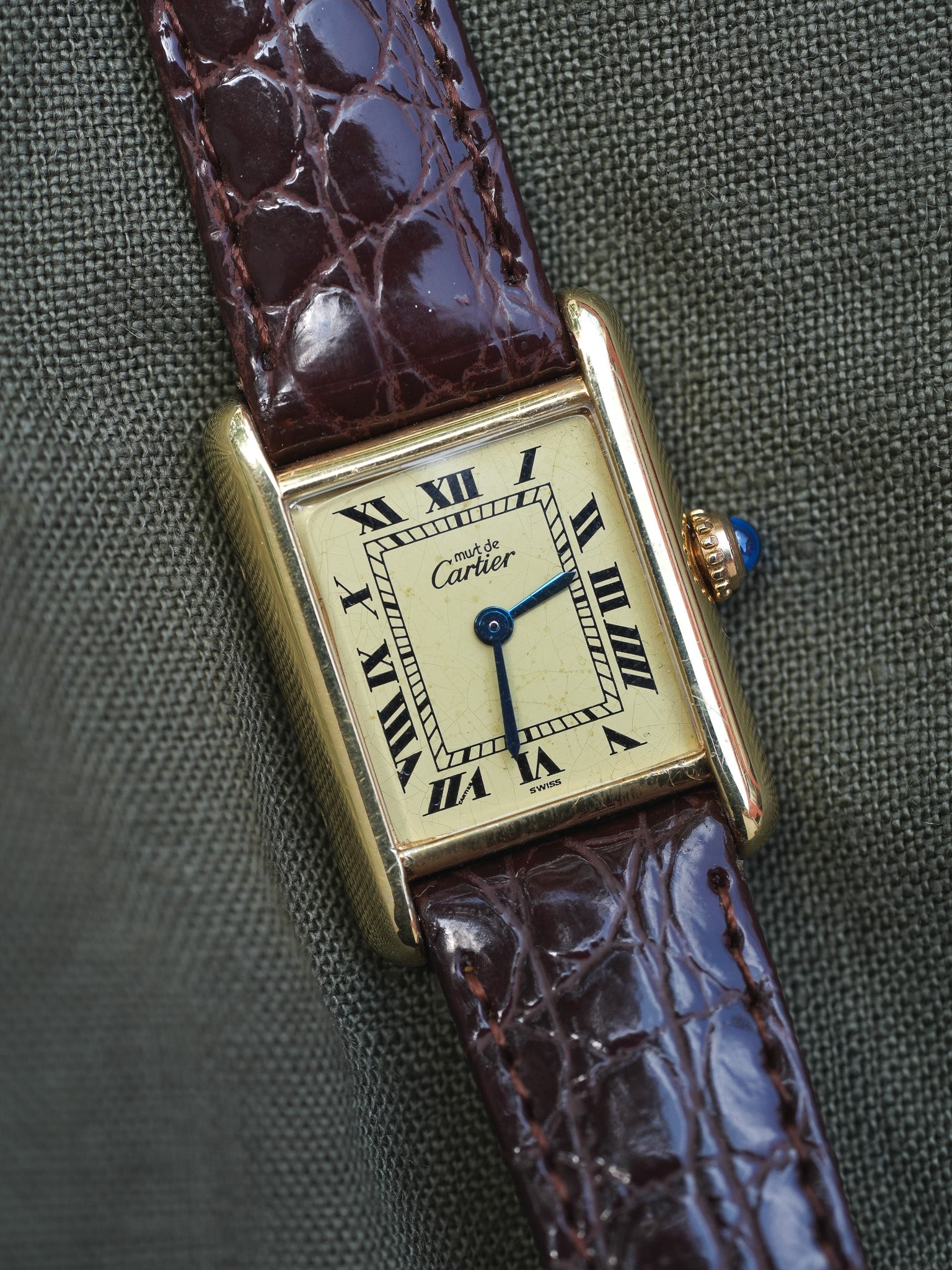 Cartier - Tank Must Vermeil Cadran Jaune Patine Petit modèle quartz - 1980s - Atelier Victor - Vintage  Shop