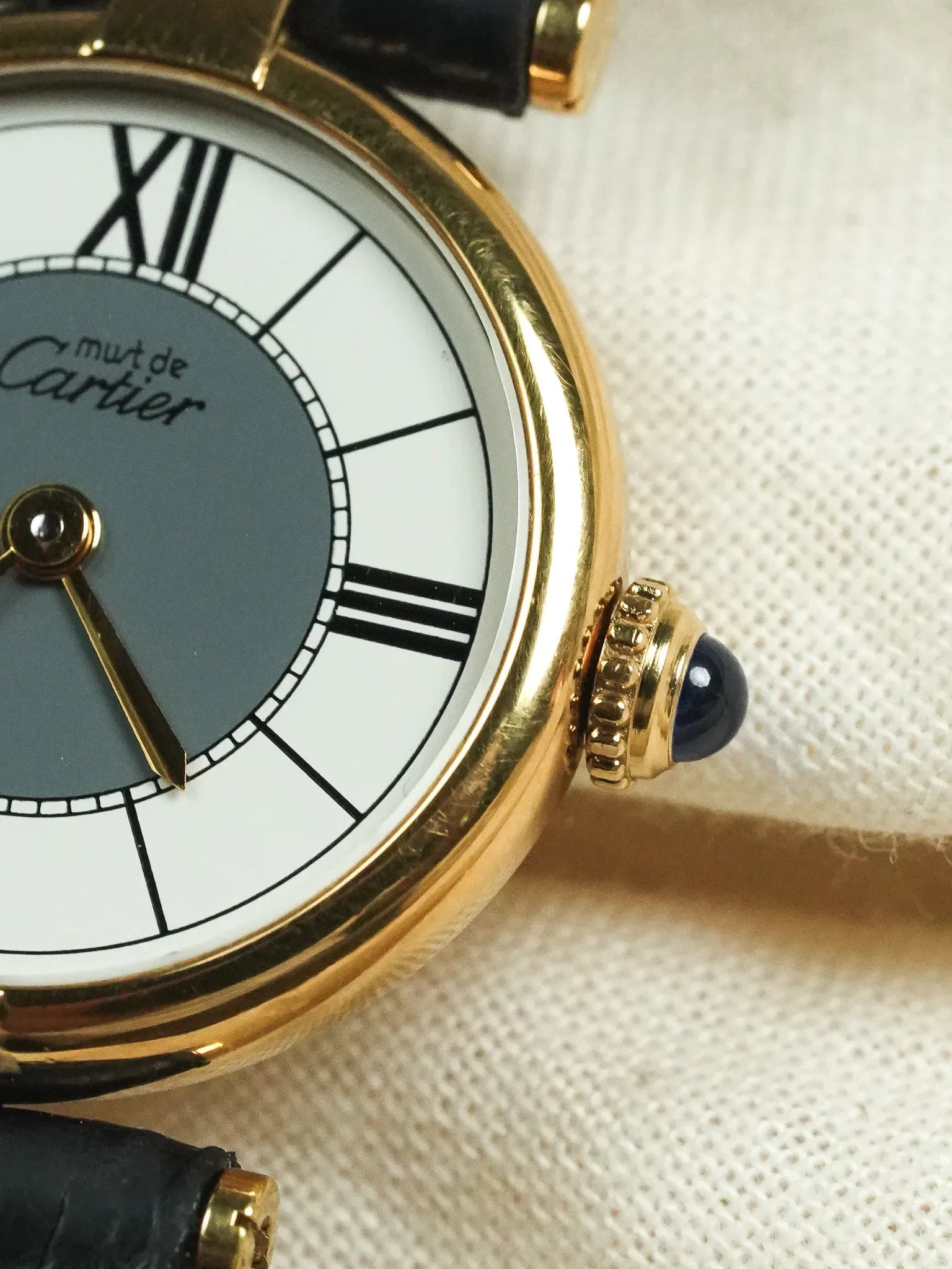 Cartier - Vendôme 590004 Must Vermeil Cadran Blanc Gris Boucle déployante - 1990s - Atelier Victor