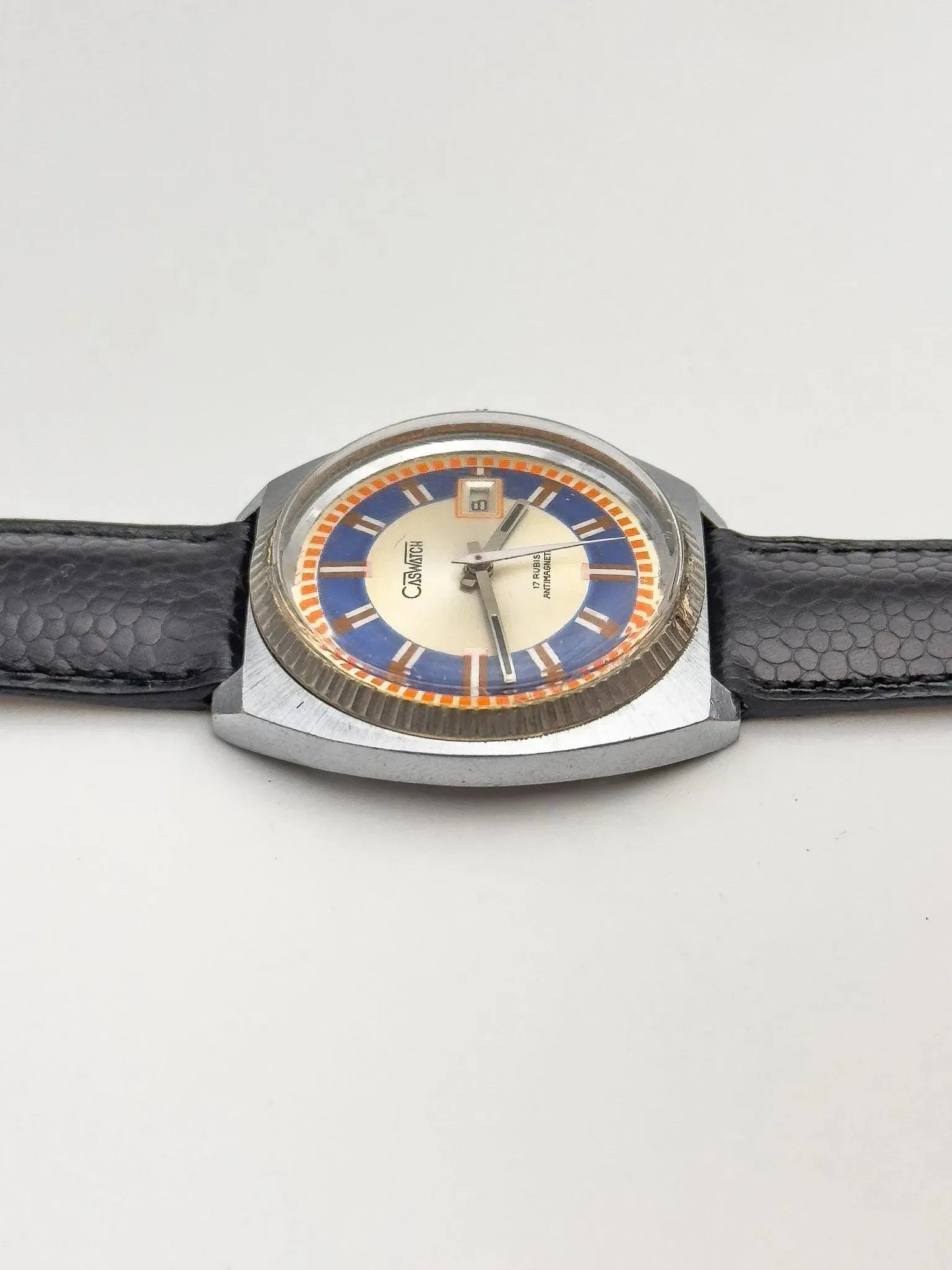 CasWatch - Acier Date Cadran bleu & Orange - 1970s - Atelier Victor - Vintage  Shop
