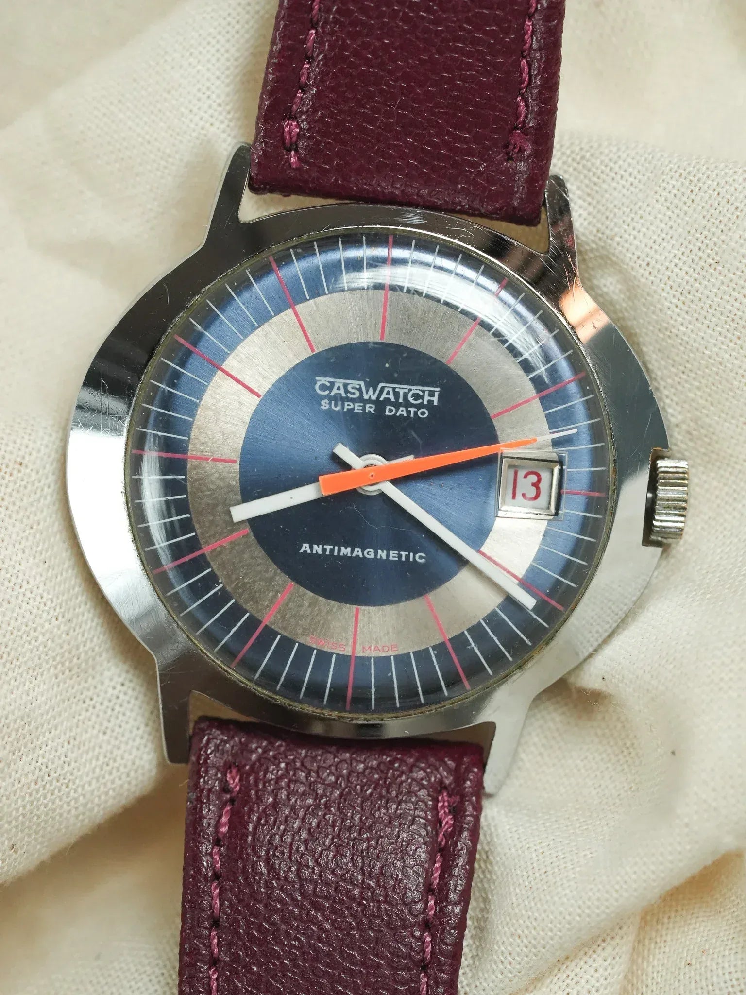 CasWatch - Super Dato Bordeaux - 1970s - Atelier Victor - Vintage  Shop