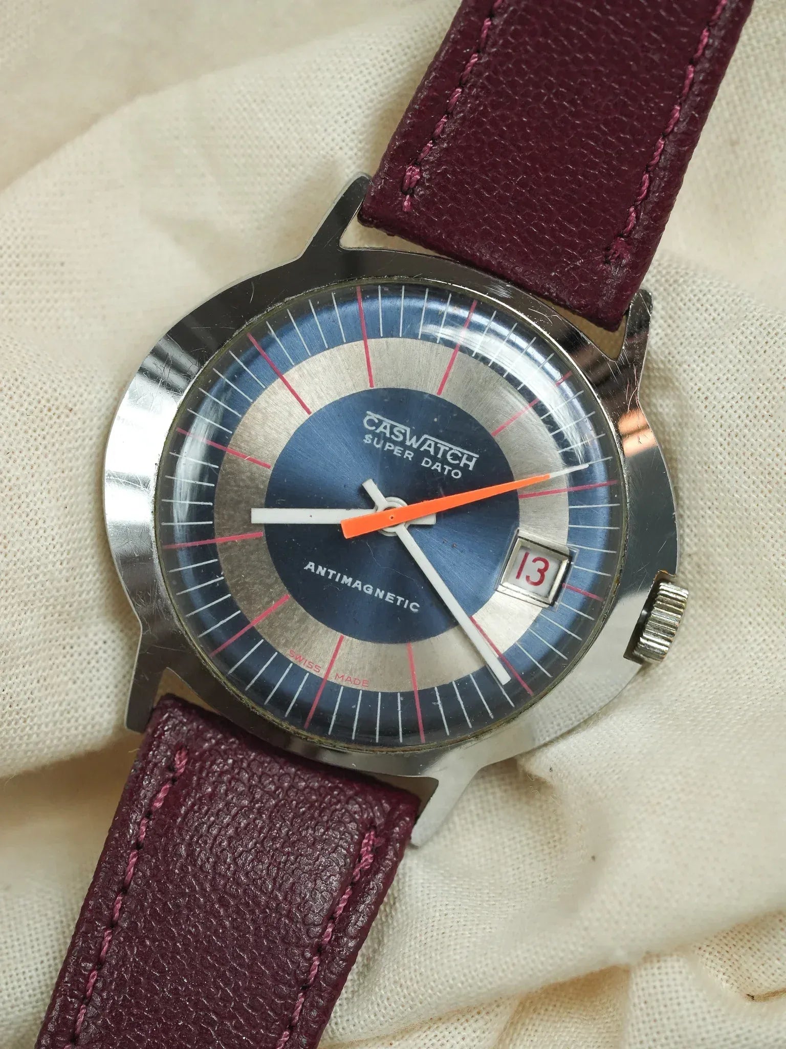 CasWatch - Super Dato Bordeaux - 1970s - Atelier Victor - Vintage  Shop