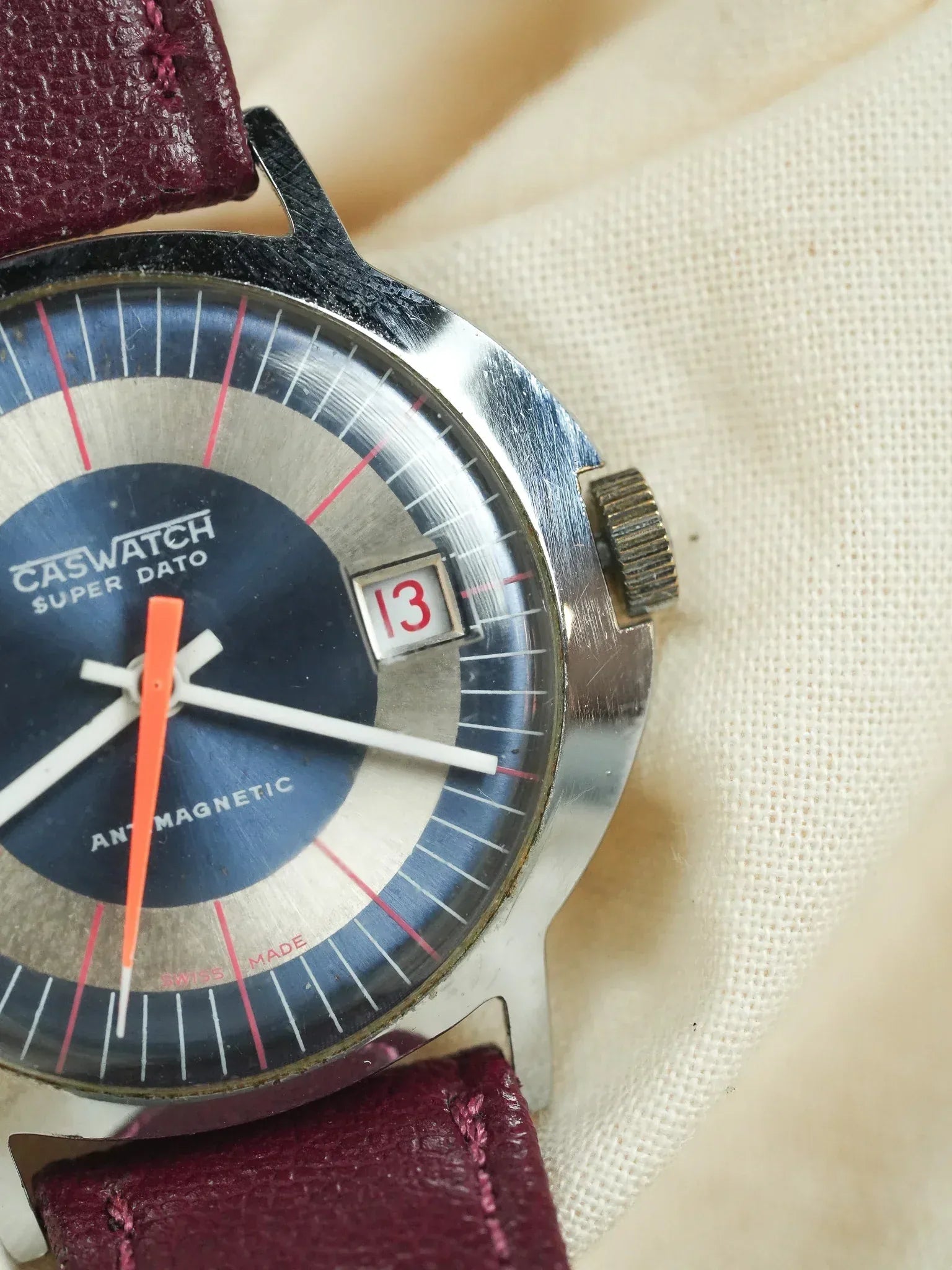 CasWatch - Super Dato Bordeaux - 1970s - Atelier Victor - Vintage  Shop
