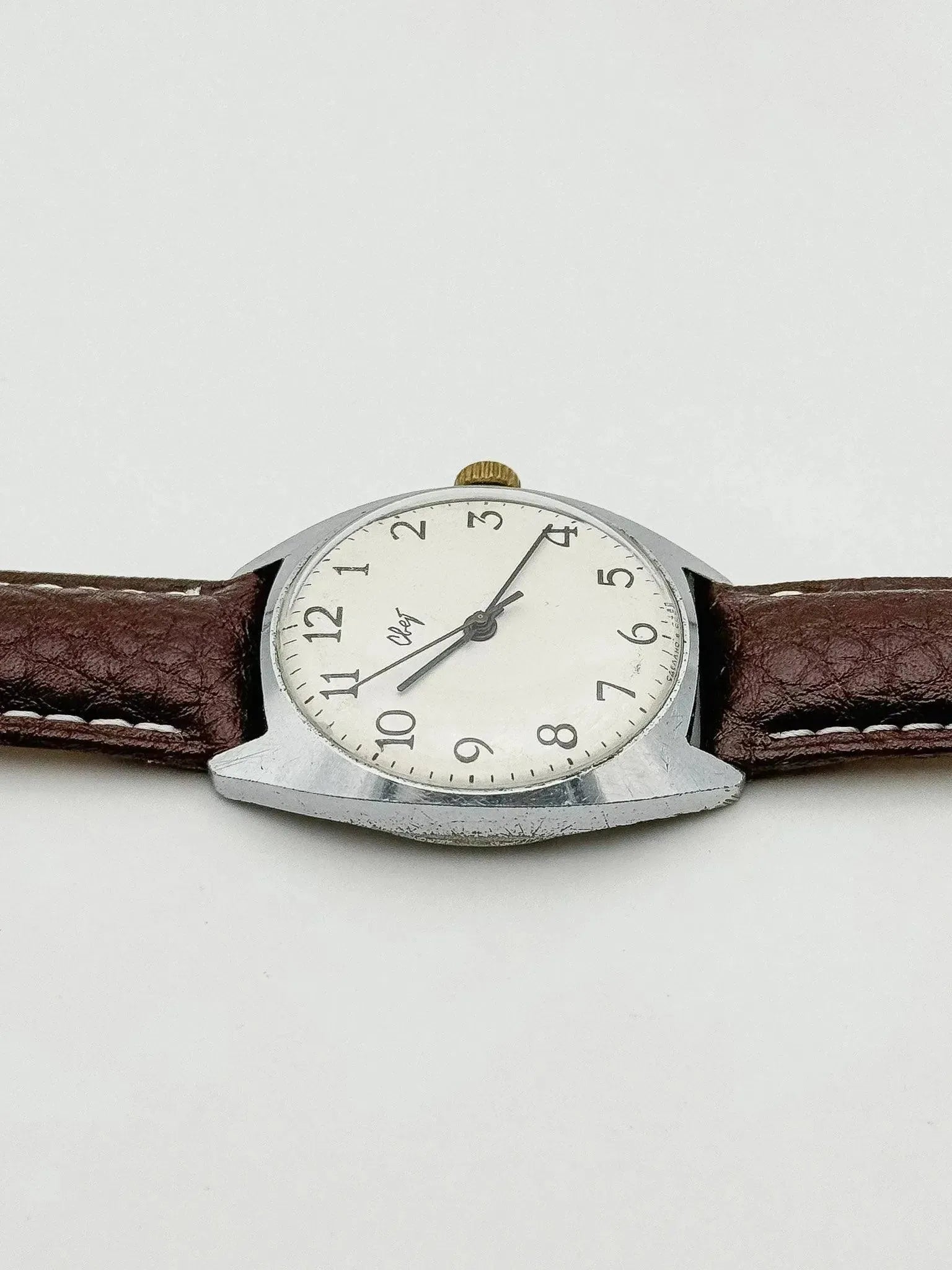 CBET - White Dial Brown Strap - 1970s - Atelier Victor - Vintage  Shop