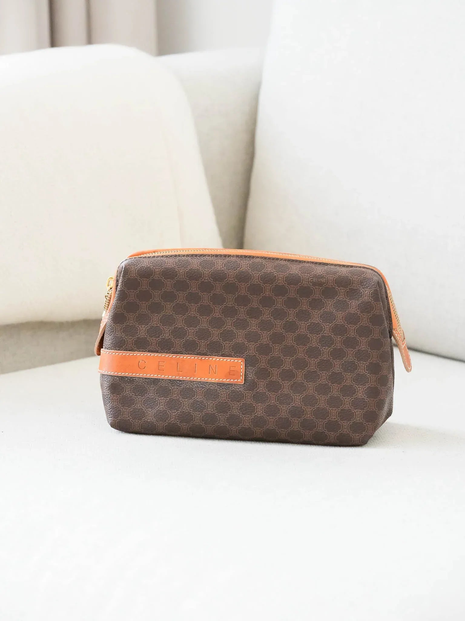 Celine - Pochette Logo Cuir Horizontale - Atelier Victor - Vintage  Shop