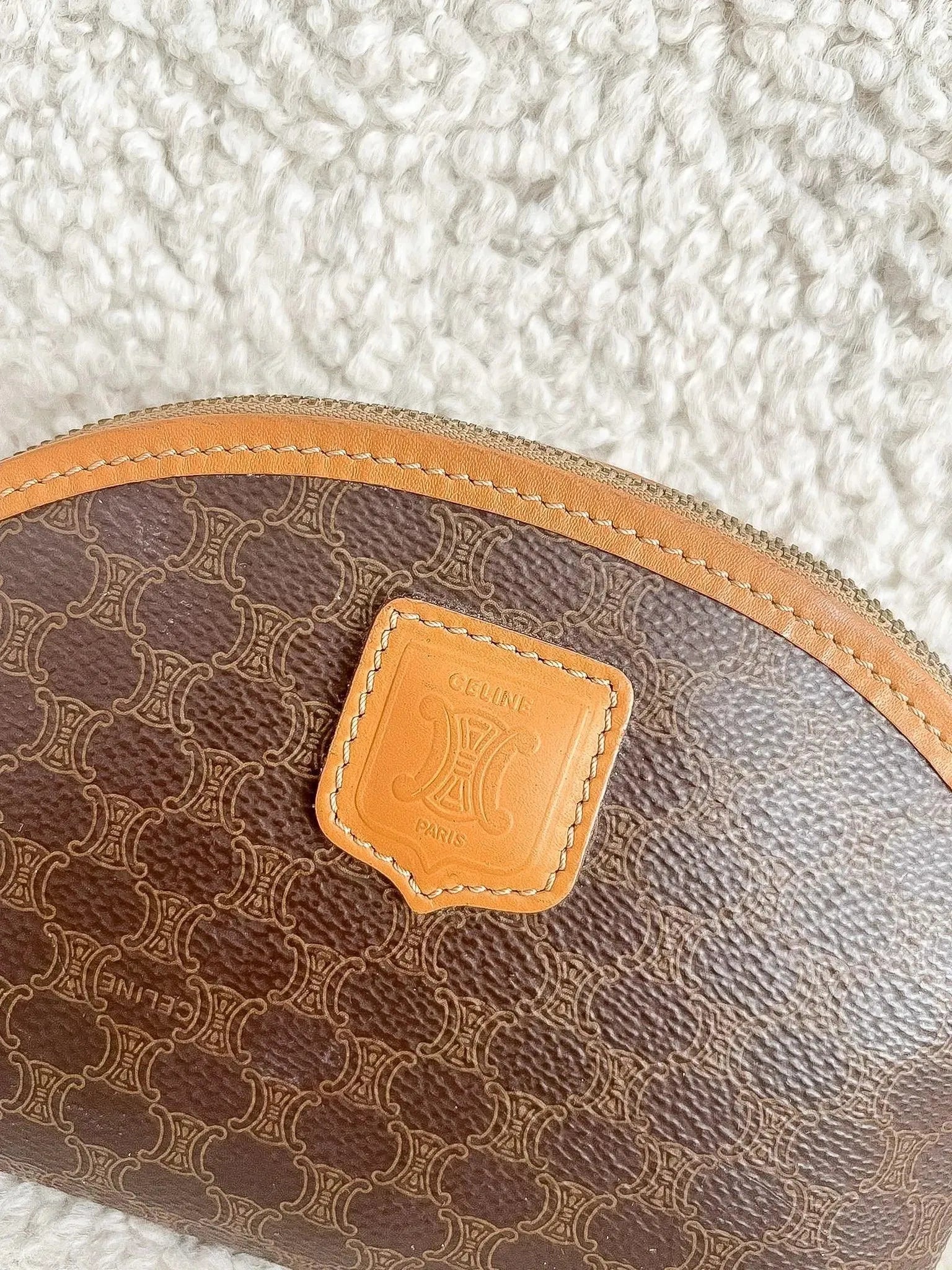Celine - Pochette Taille M - Atelier Victor Paris - Vintage Watch Shop Dubai